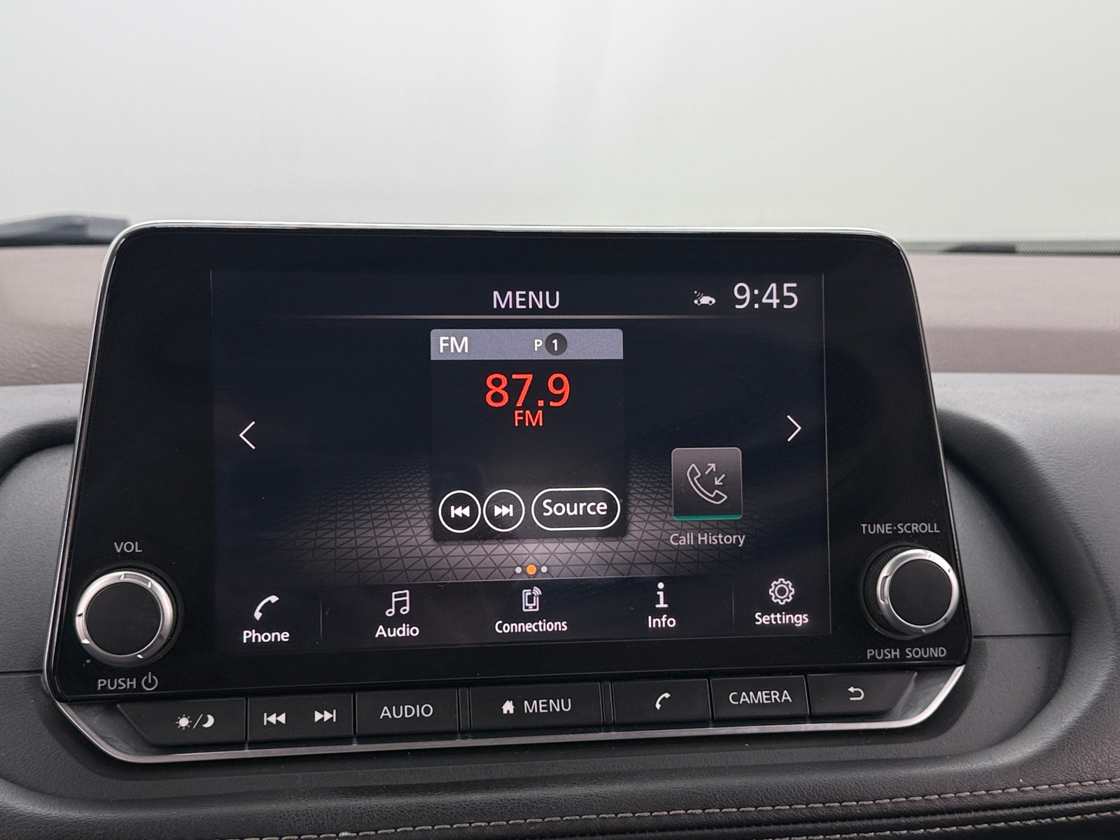 Thumbnail: 2022 Nissan Rogue - 4