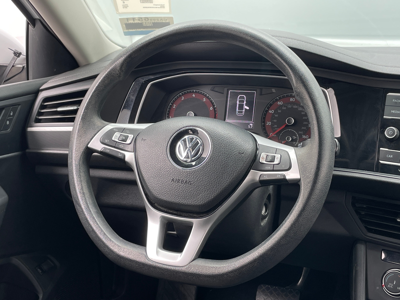 Thumbnail: 2019 Volkswagen Jetta - 5