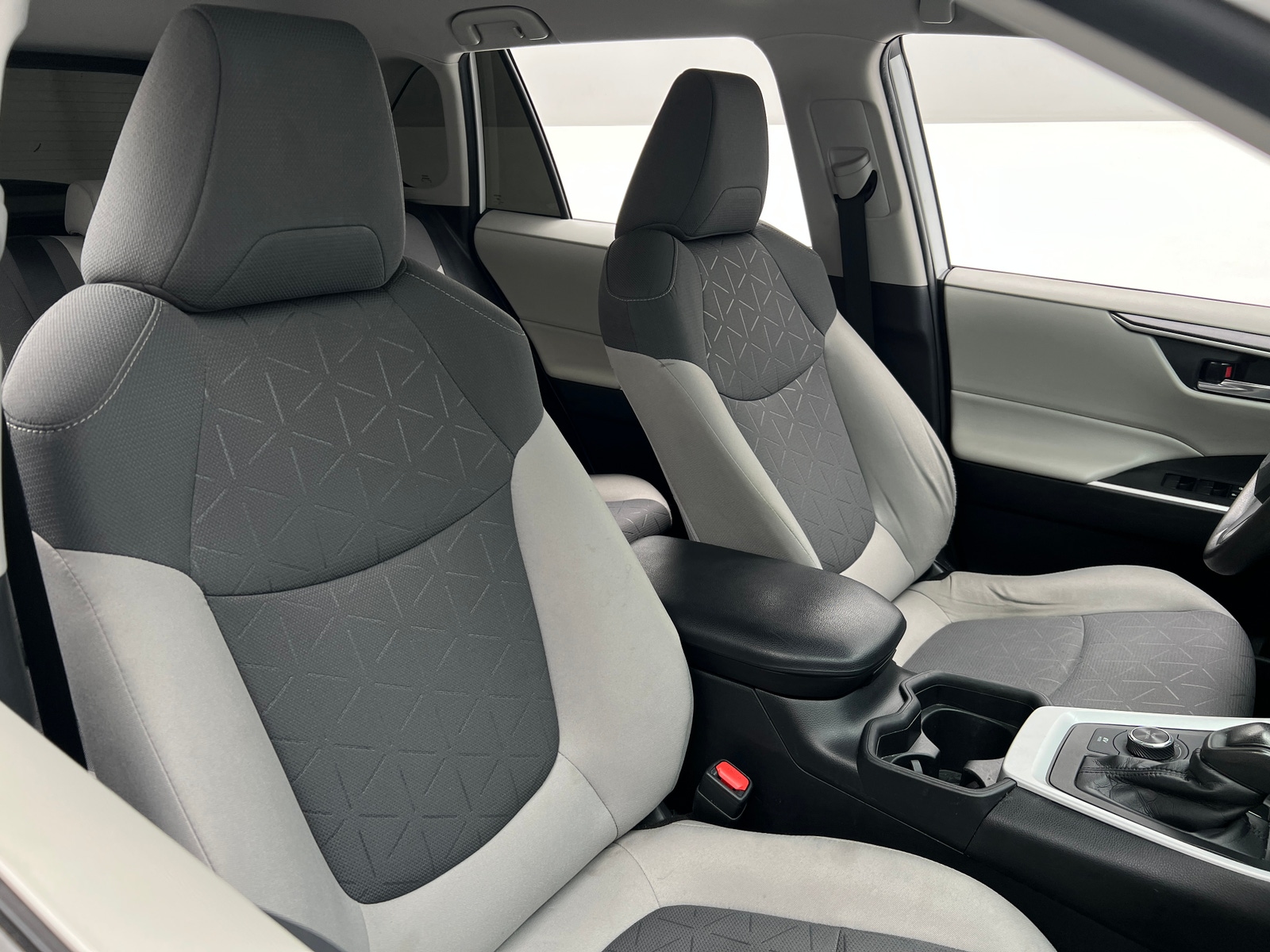 Thumbnail: 2020 Toyota RAV4 - 2