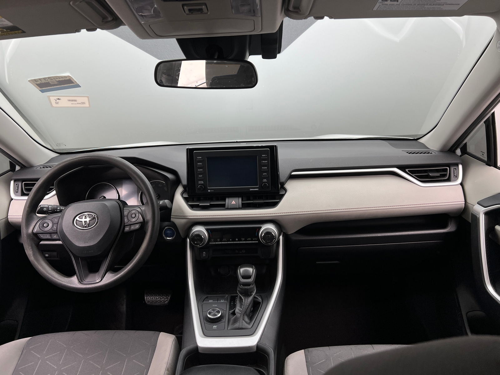 Thumbnail: 2020 Toyota RAV4 - 3