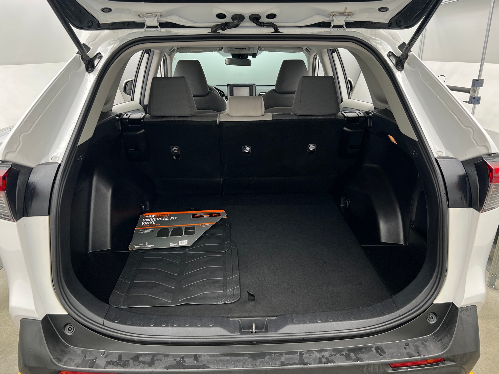 Thumbnail: 2020 Toyota RAV4 - 7