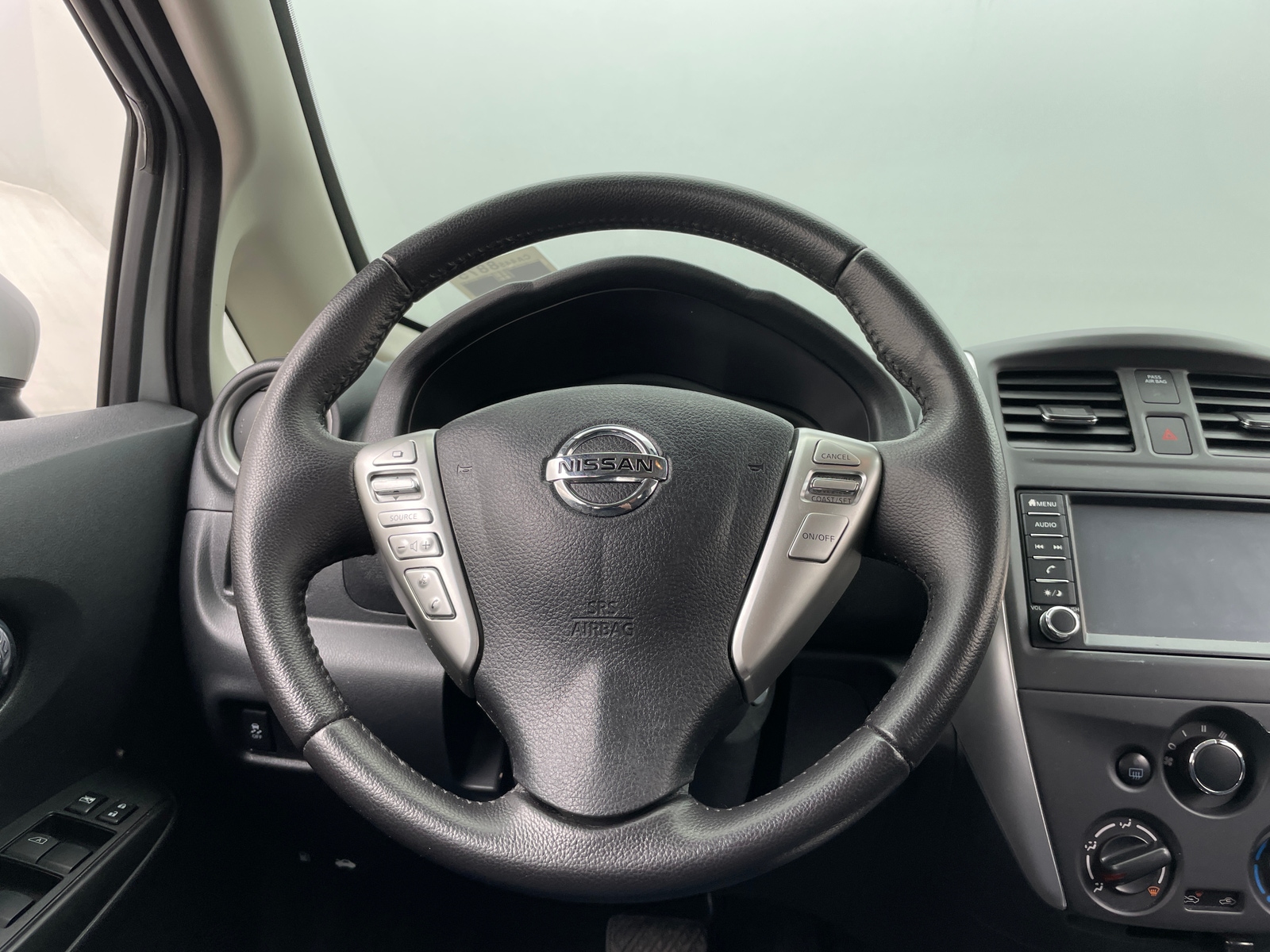 Thumbnail: 2018 Nissan Versa Note - 5