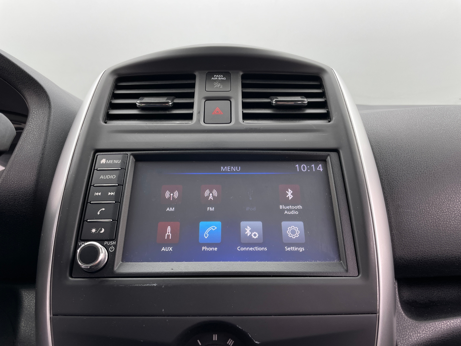 Thumbnail: 2018 Nissan Versa Note - 4