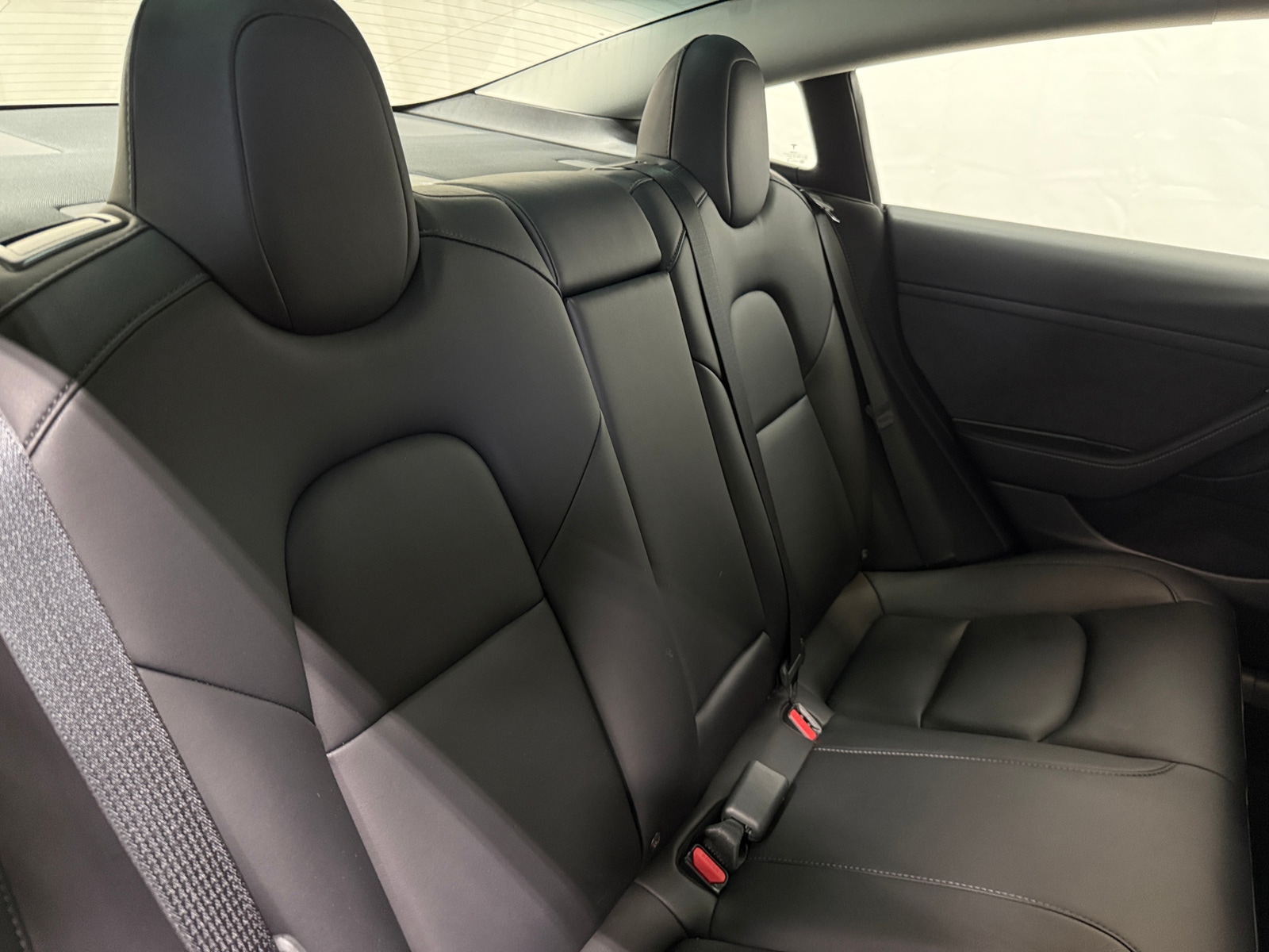 Thumbnail: 2022 Tesla Model 3 - 5