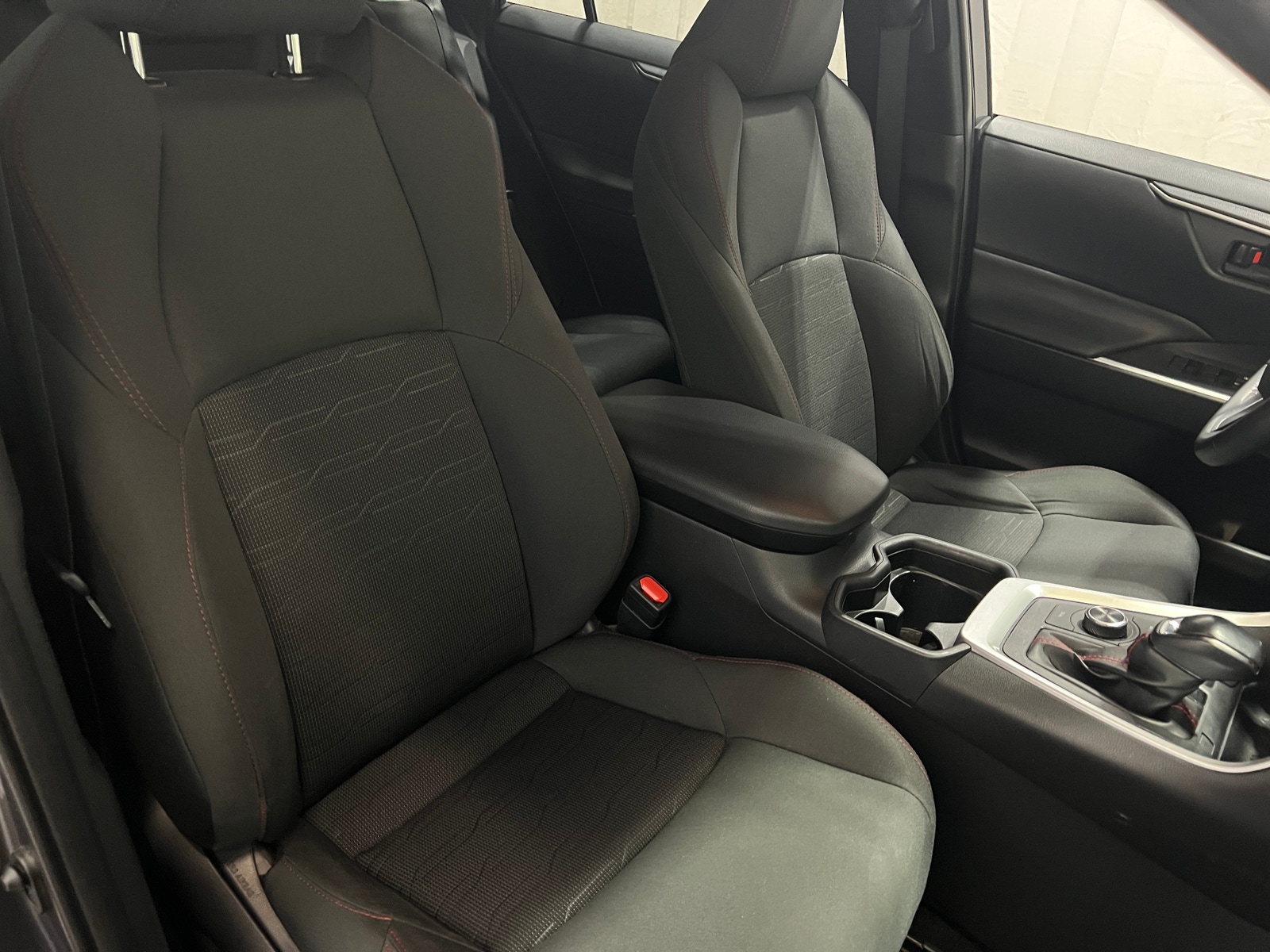 Thumbnail: 2021 Toyota RAV4 - 2