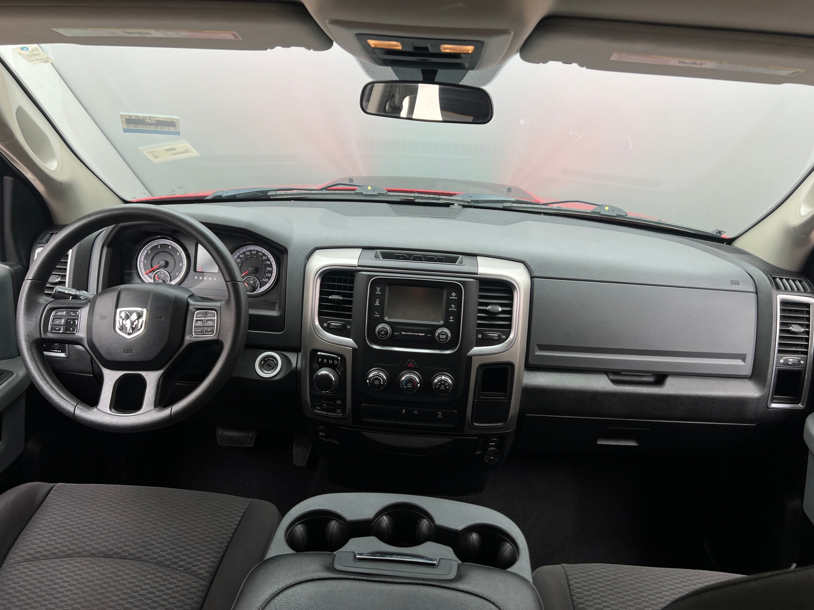 Thumbnail: 2020 RAM 1500 Classic - 3