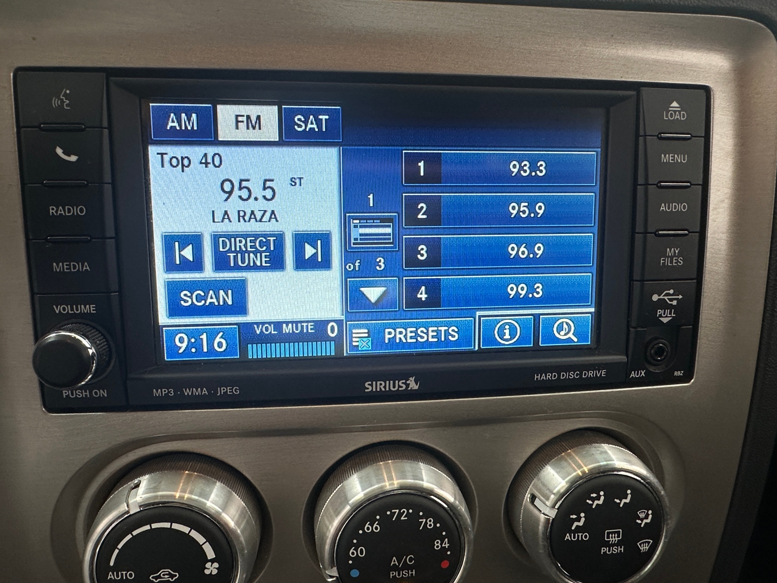 Thumbnail: 2011 Dodge Challenger - 2