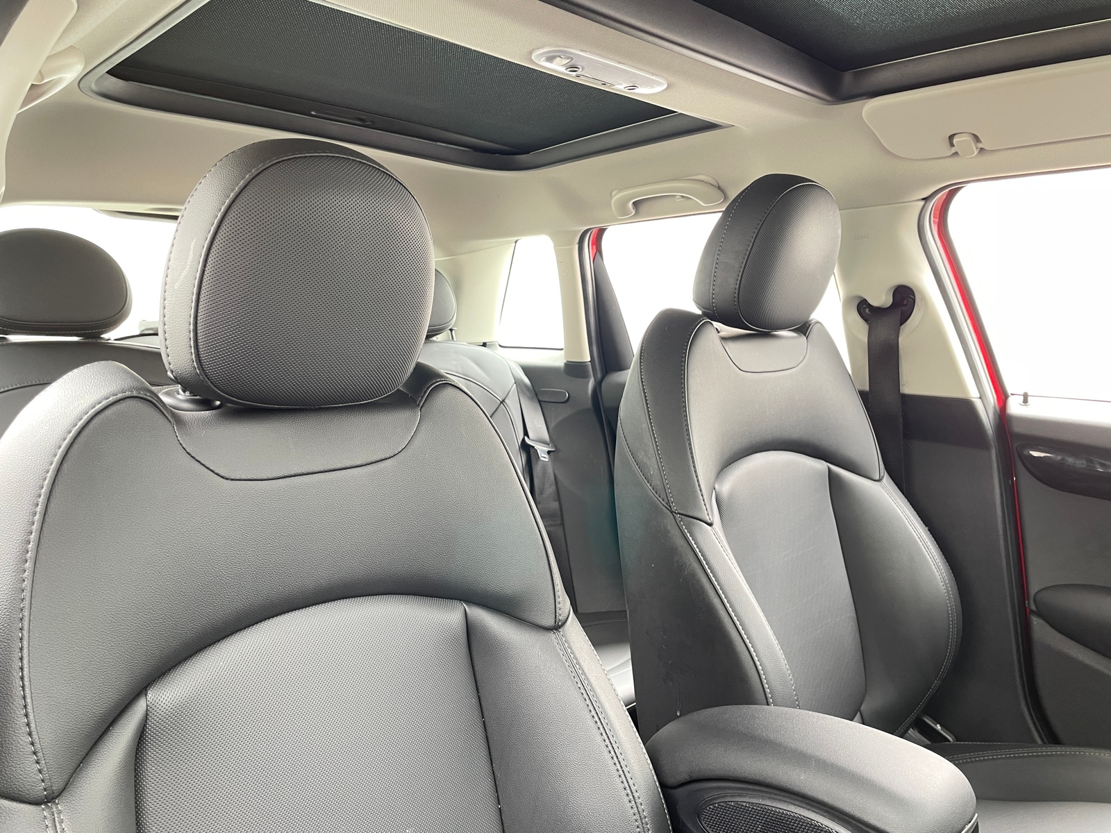 Thumbnail: 2019 MINI Cooper Hardtop - 2