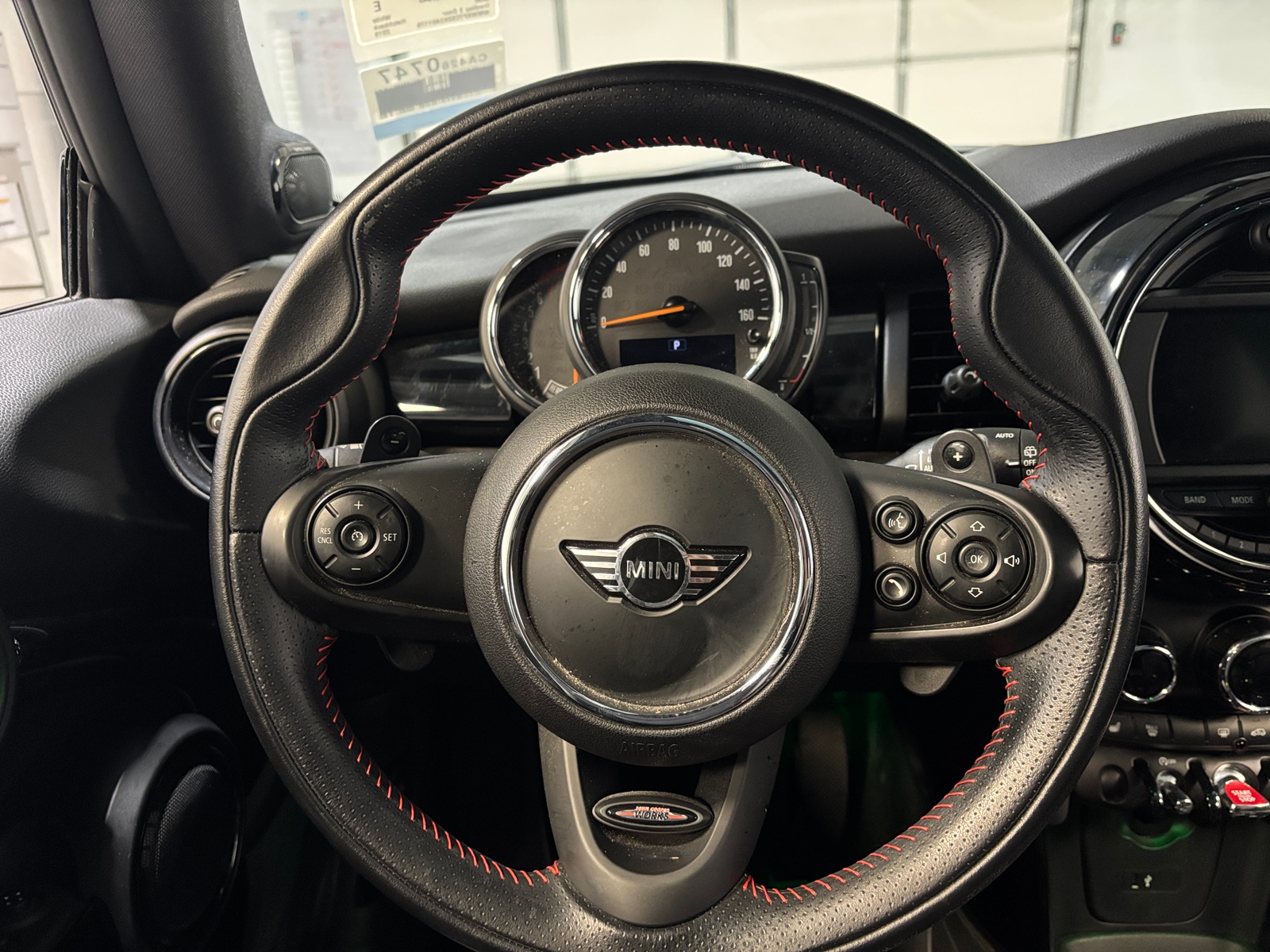 Thumbnail: 2019 MINI Cooper Hardtop - 4