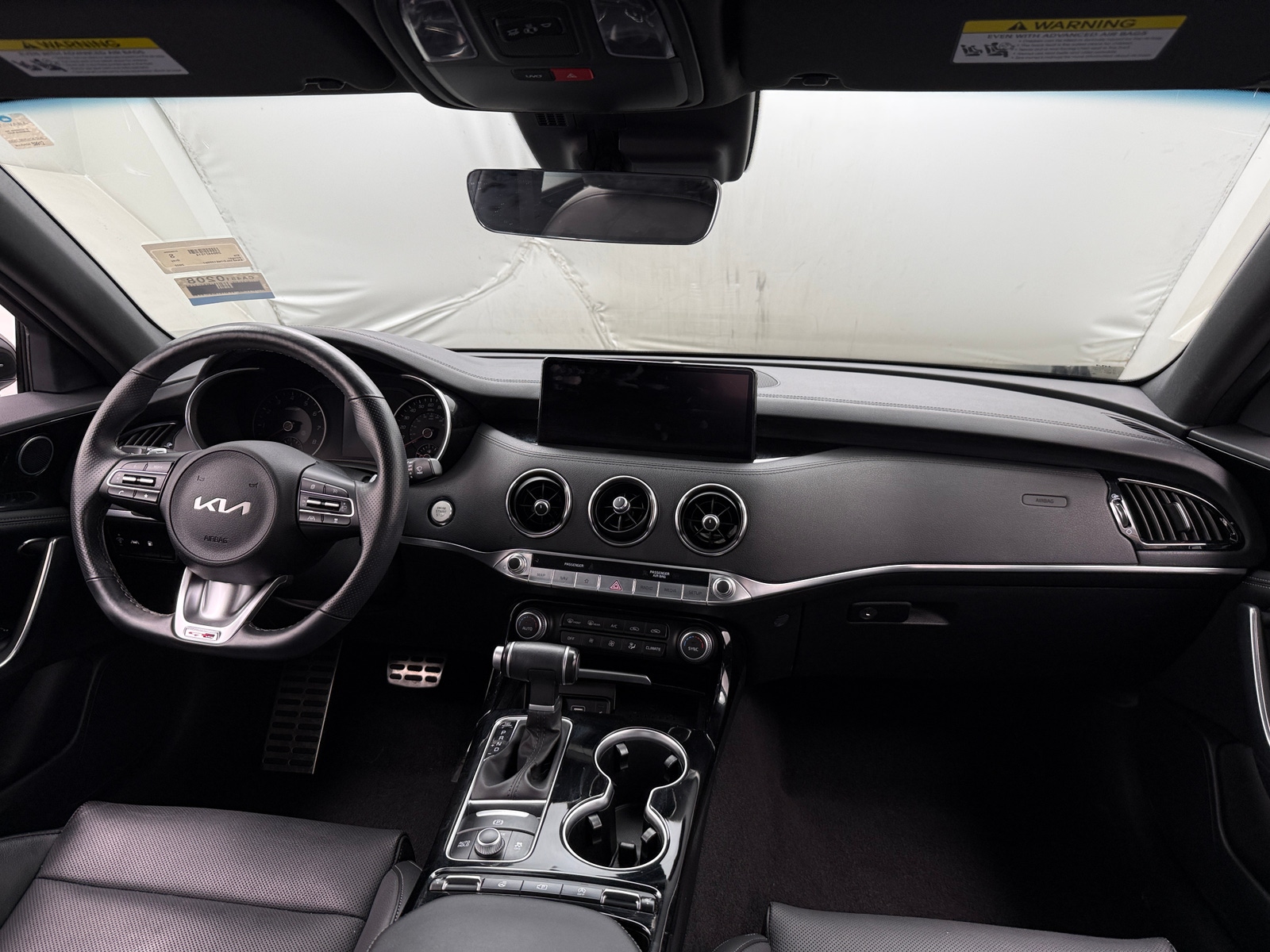 Thumbnail: 2022 Kia Stinger - 2