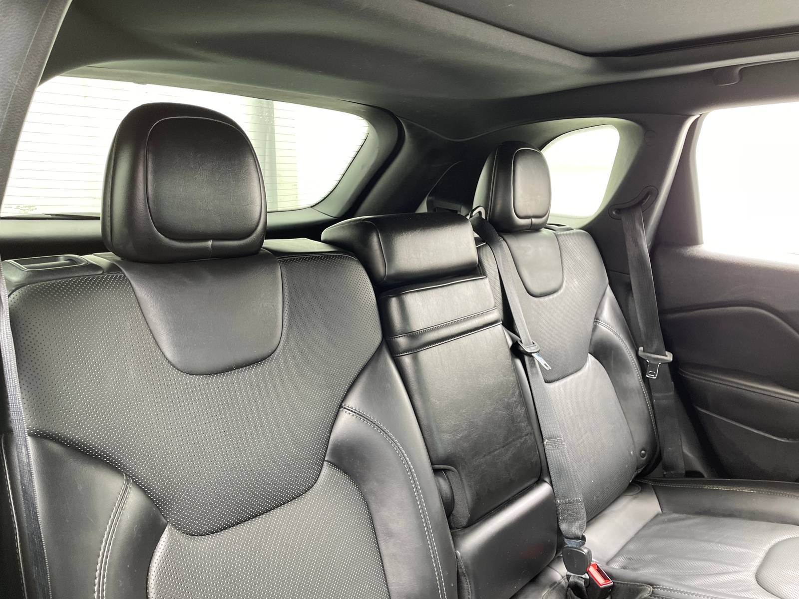 Thumbnail: 2019 Jeep Cherokee - 5