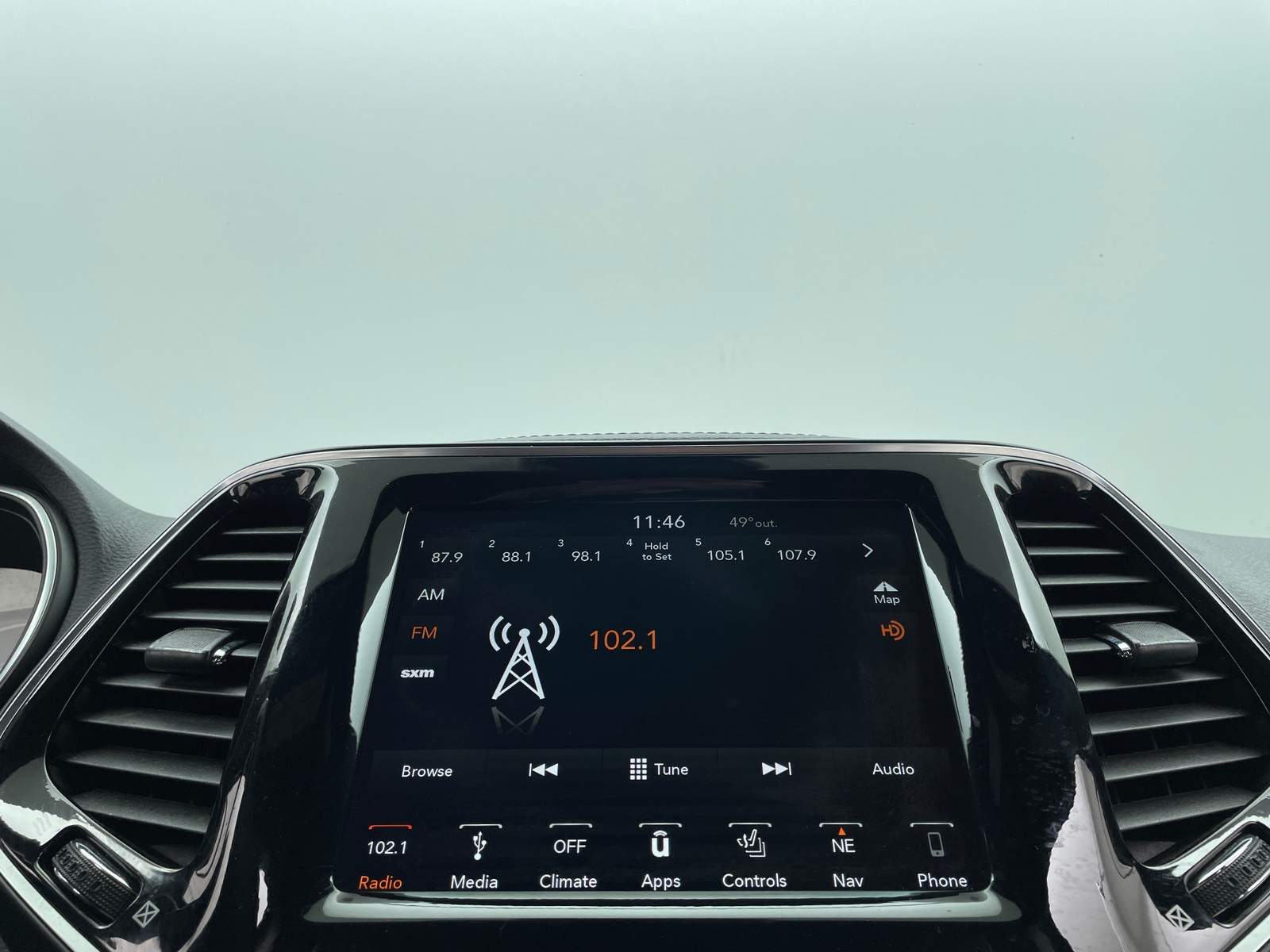 Thumbnail: 2019 Jeep Cherokee - 3