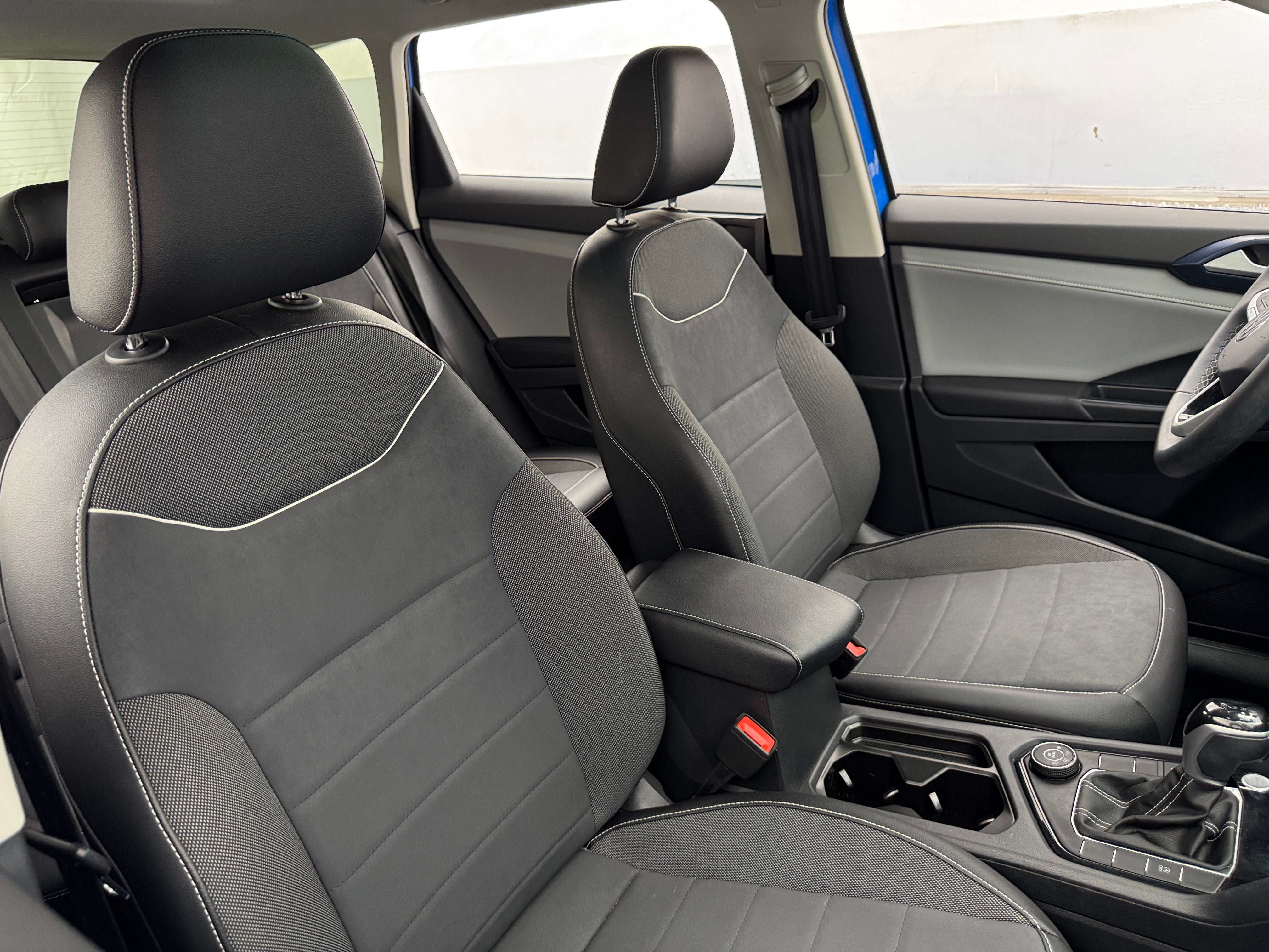 2023 Volkswagen Taos