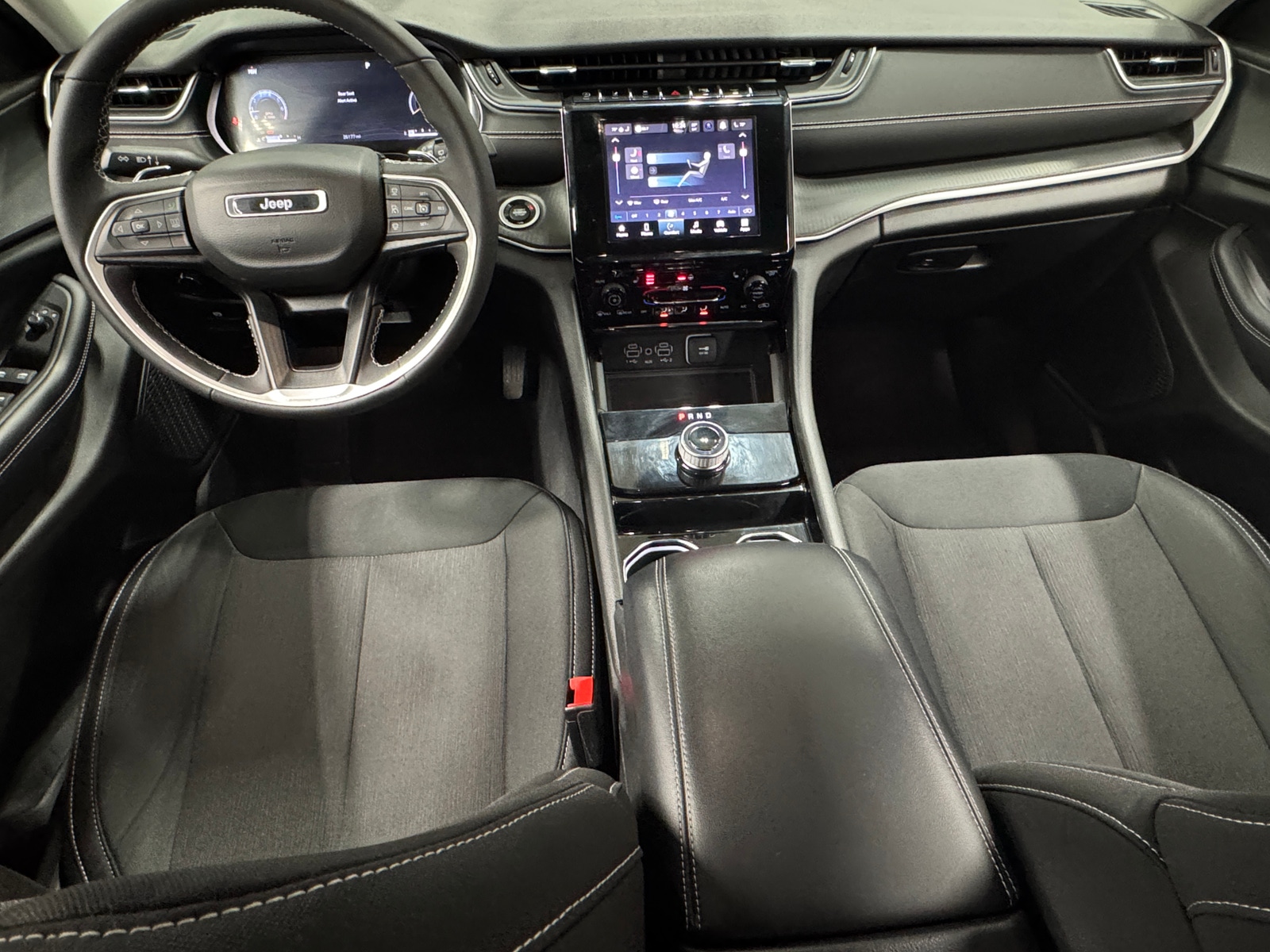 Thumbnail: 2023 Jeep Grand Cherokee - 3