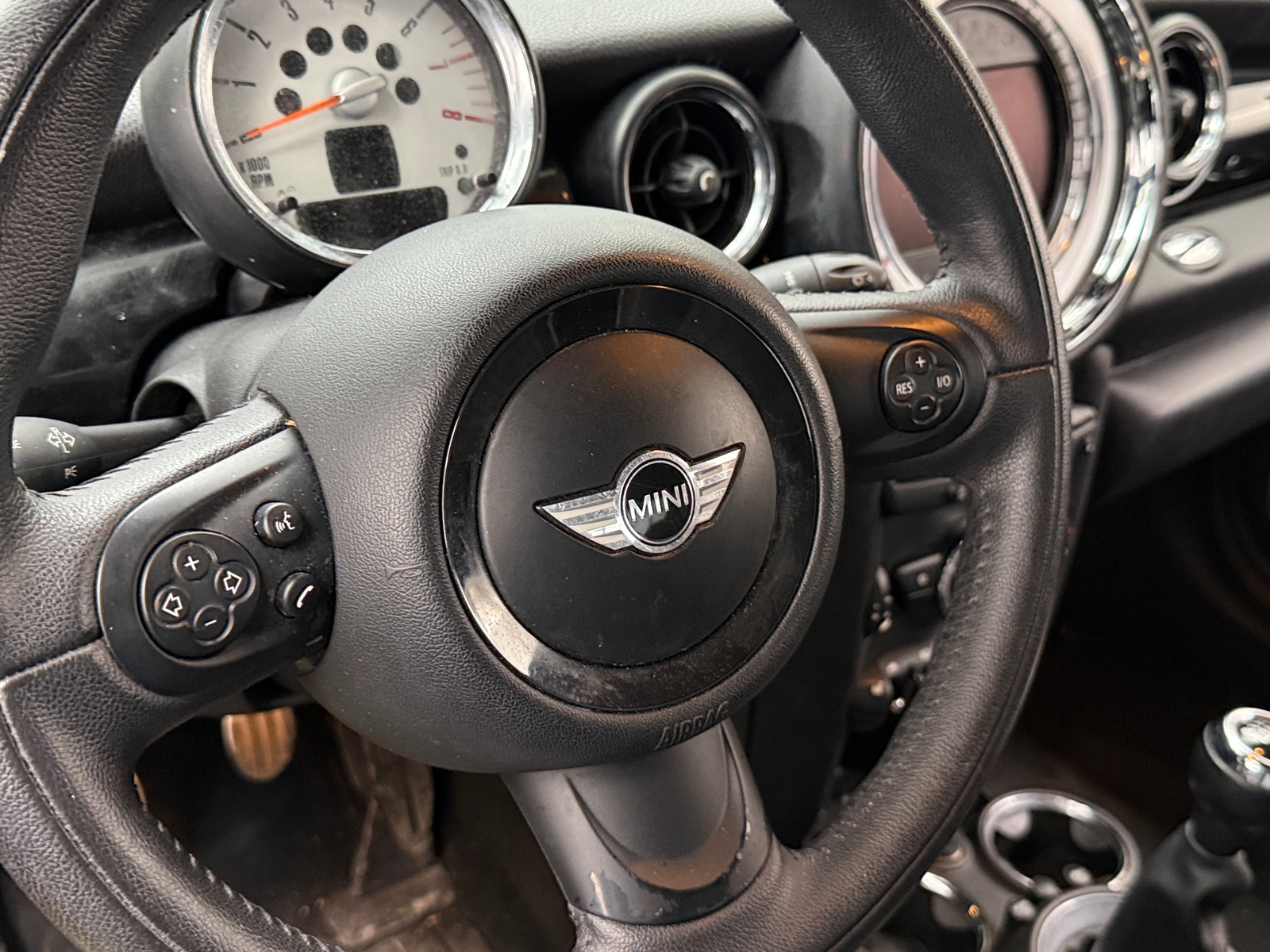 Thumbnail: 2012 MINI Cooper Coupe - 3