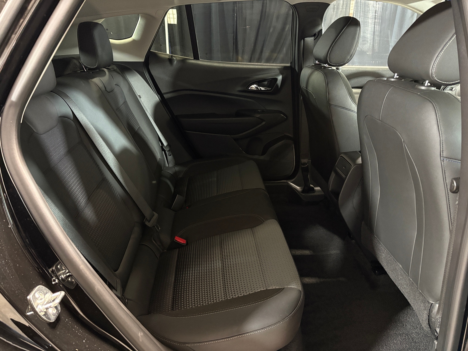 Thumbnail: 2025 Chevrolet Trax - 6