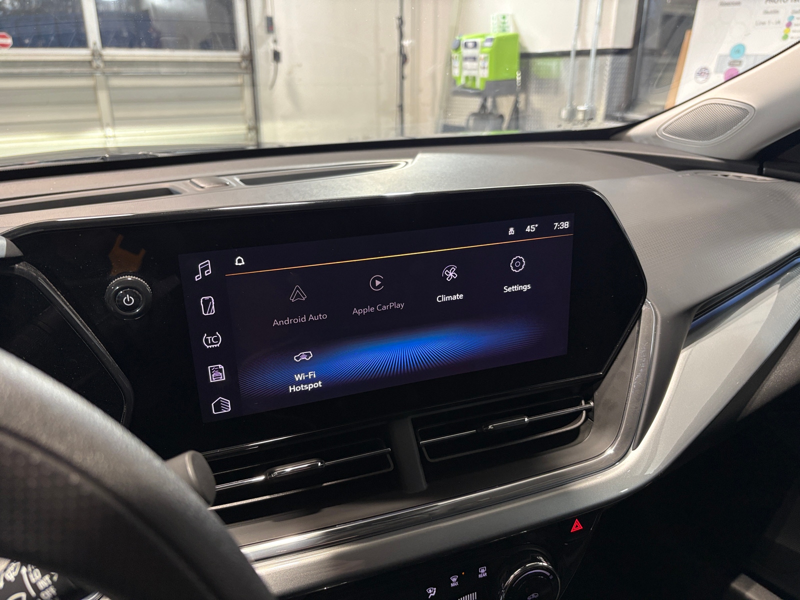 Thumbnail: 2025 Chevrolet Trax - 4