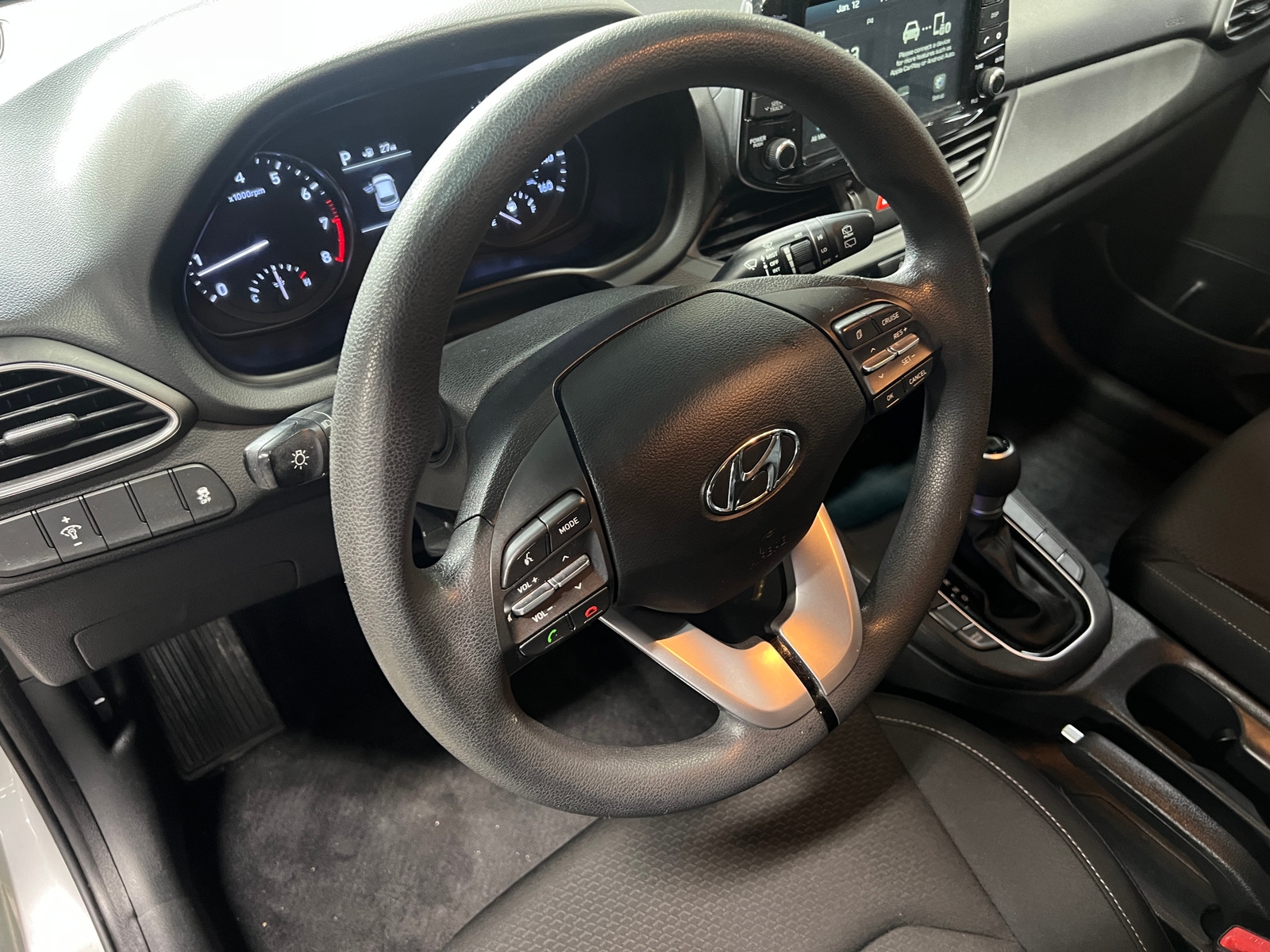 Thumbnail: 2018 Hyundai Elantra - 5