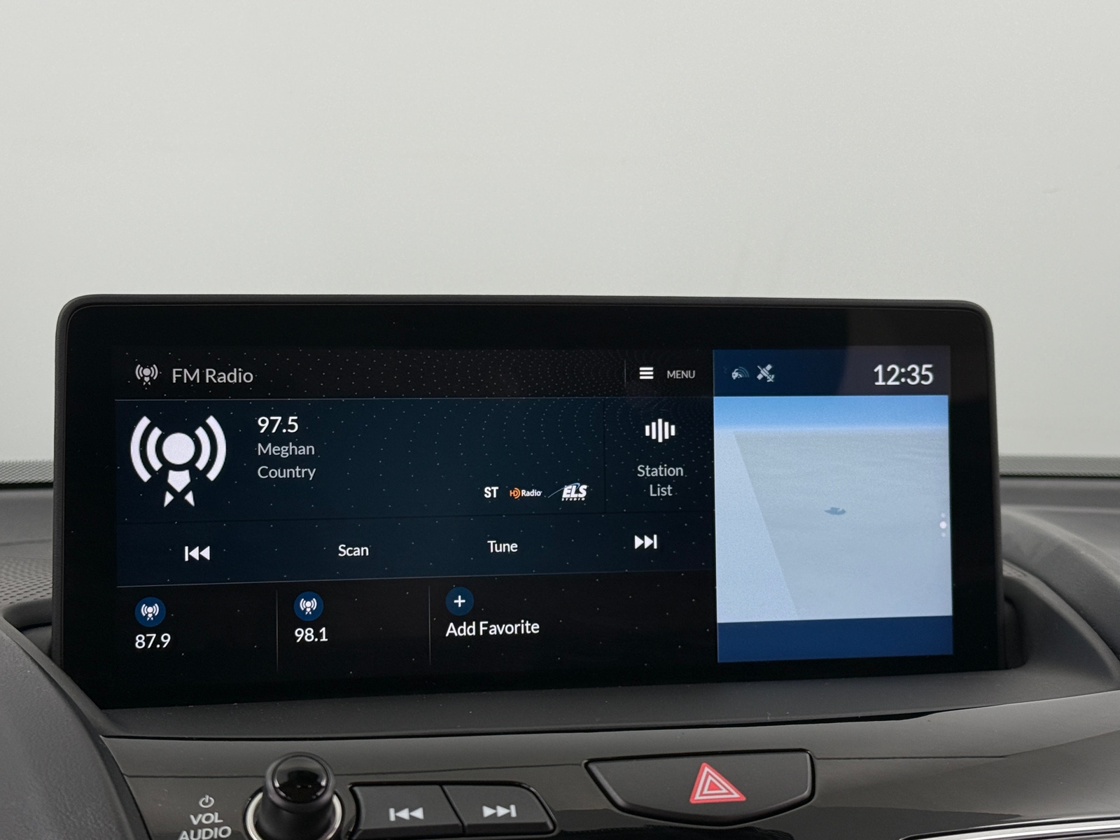 Thumbnail: 2023 Acura RDX - 3