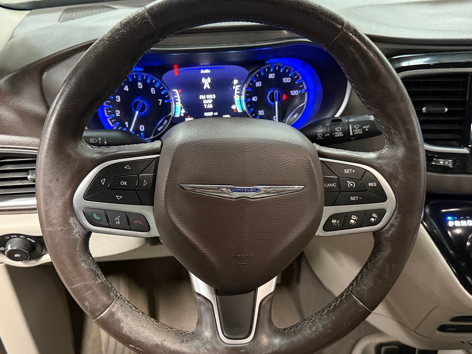 Thumbnail: 2017 Chrysler Pacifica - 4