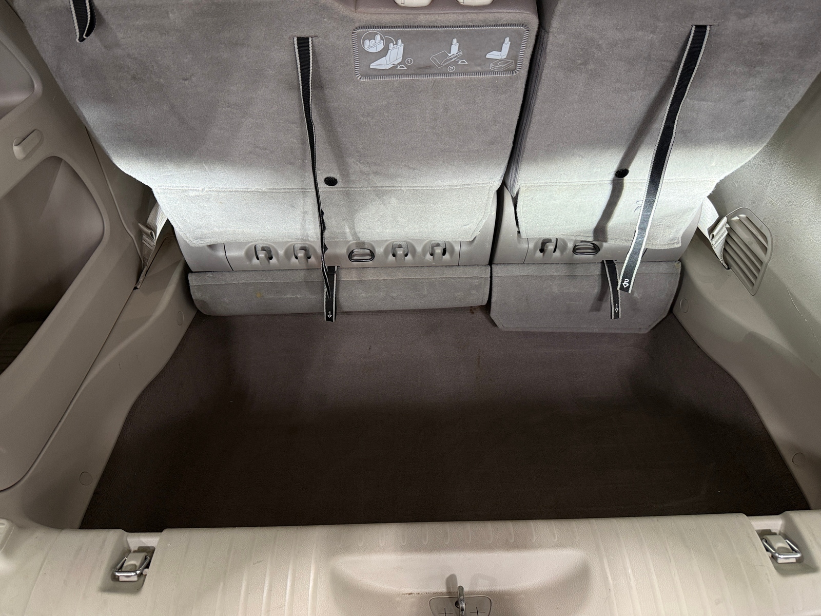 Thumbnail: 2017 Chrysler Pacifica - 6