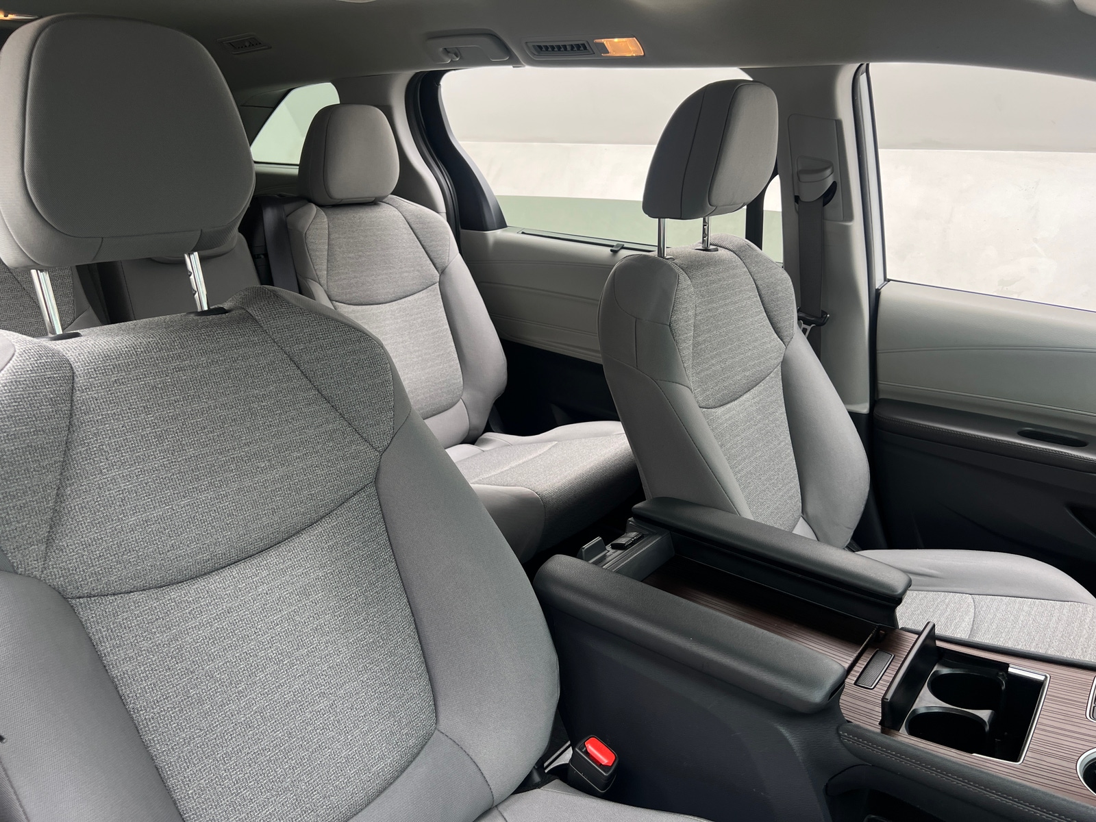 Thumbnail: 2023 Toyota Sienna - 2