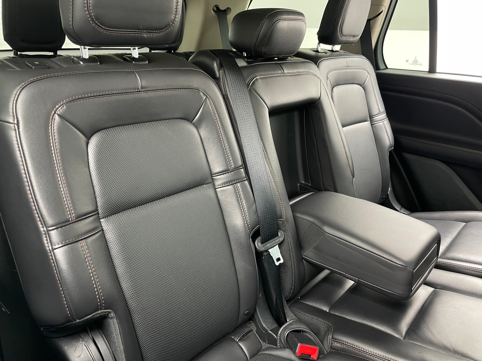 Thumbnail: 2024 Lincoln Aviator - 5