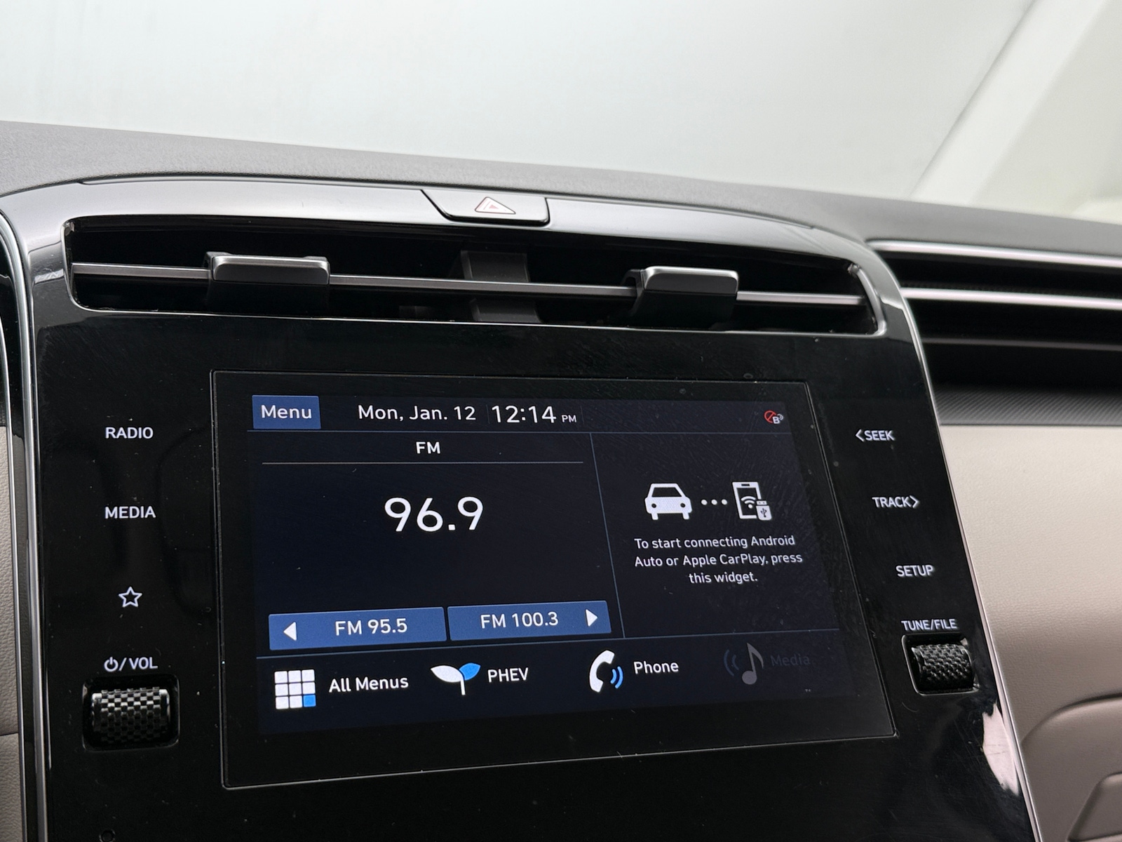 Thumbnail: 2022 Hyundai Tucson - 4