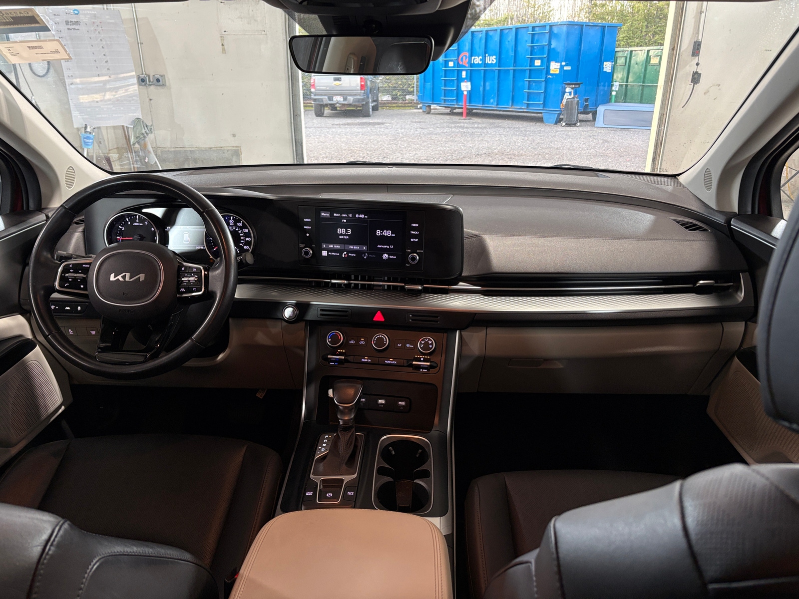 Thumbnail: 2022 Kia Carnival - 2