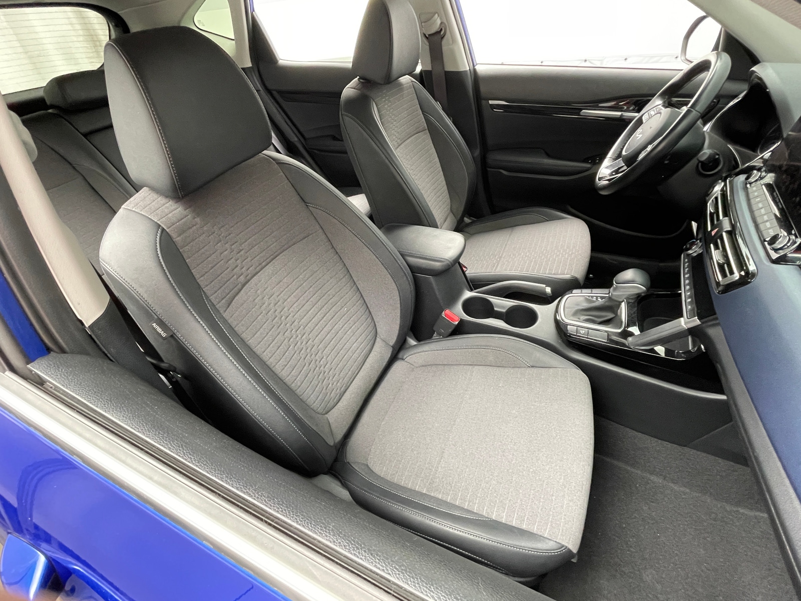 Thumbnail: 2023 Kia Seltos - 2