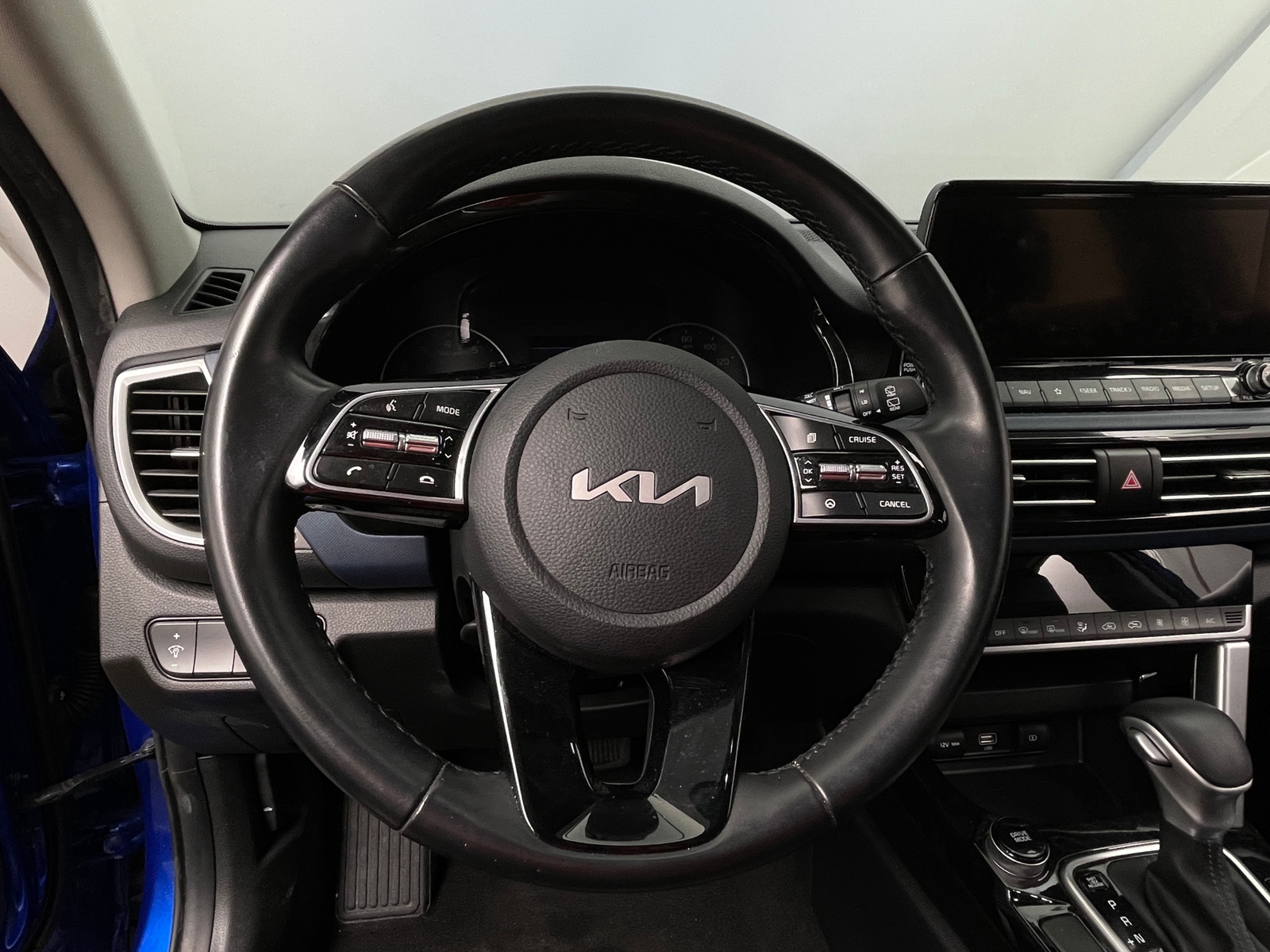 Thumbnail: 2023 Kia Seltos - 5