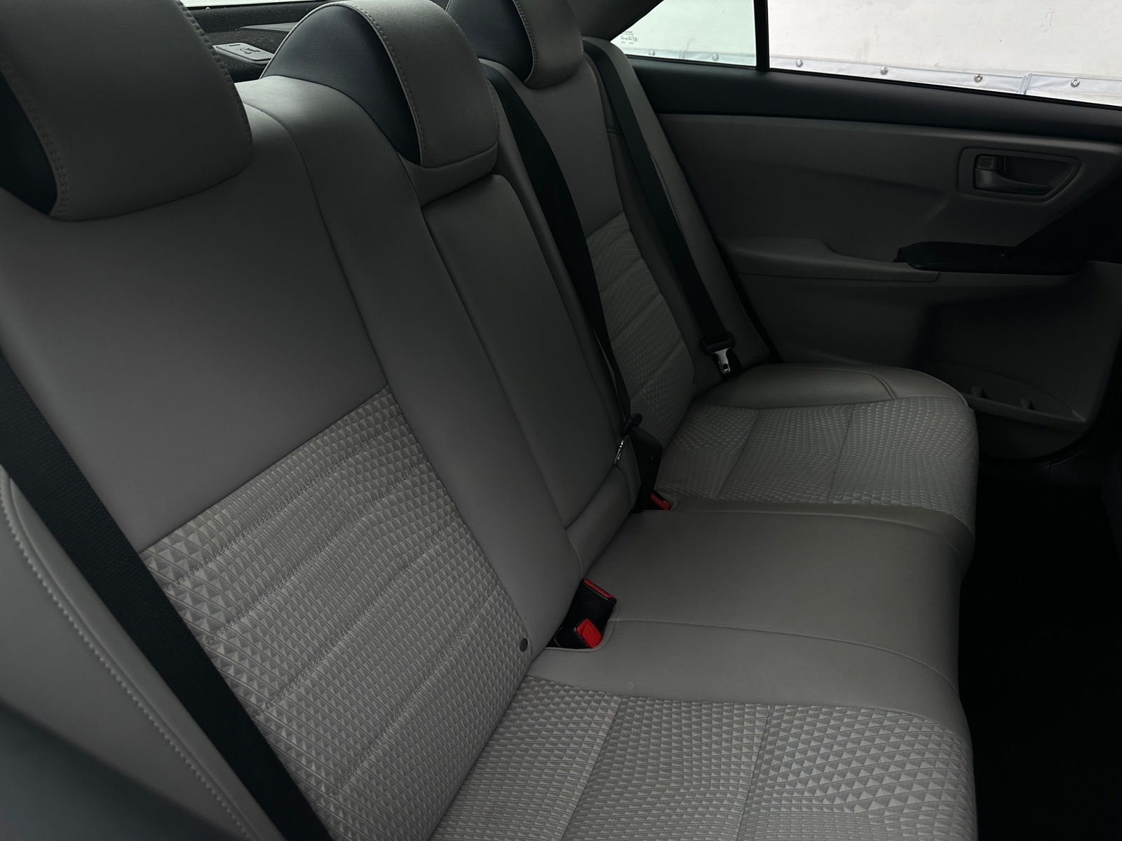 Thumbnail: 2015 Toyota Camry - 6