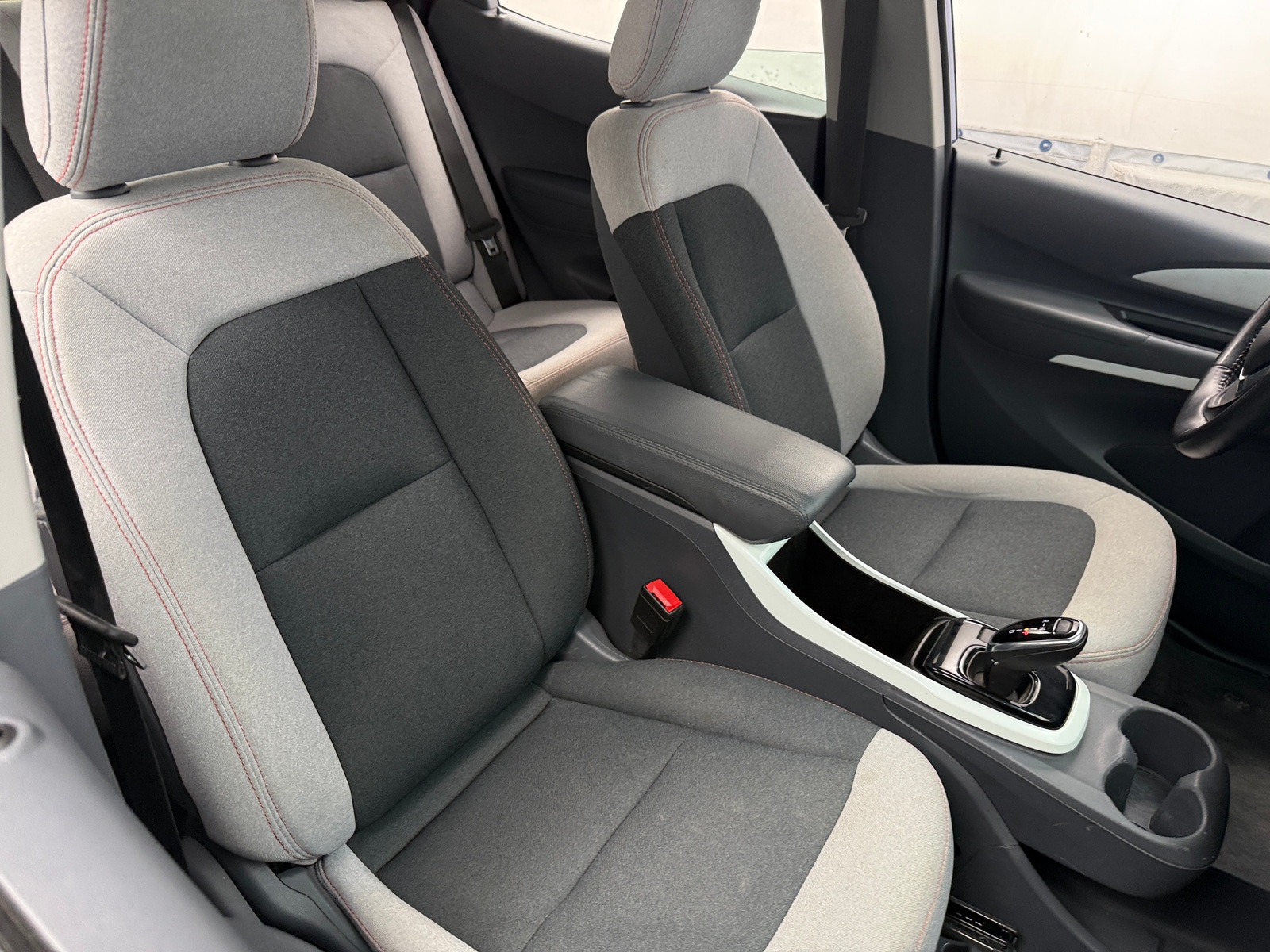 Thumbnail: 2021 Chevrolet Bolt EV - 2