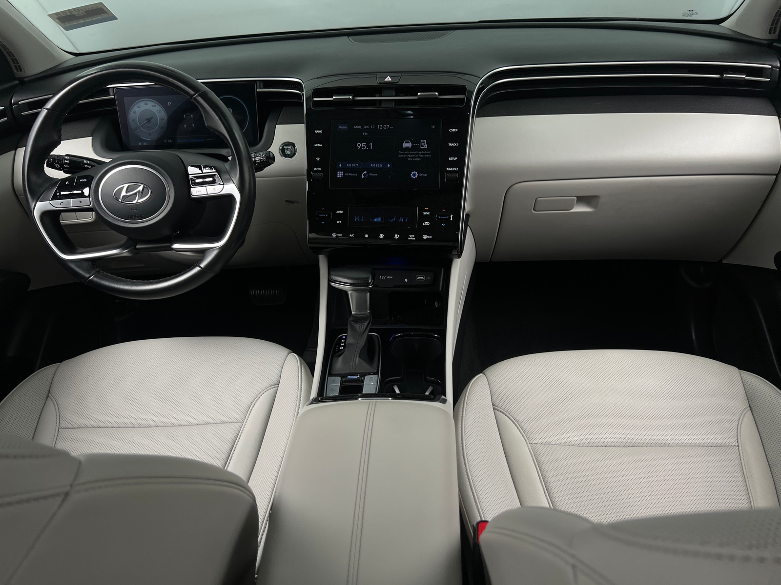 Thumbnail: 2023 Hyundai Tucson - 3