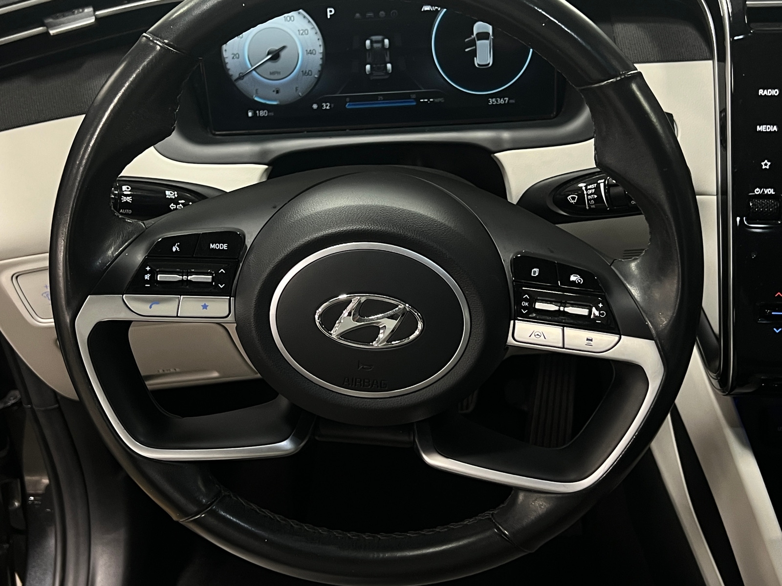 Thumbnail: 2023 Hyundai Tucson - 5