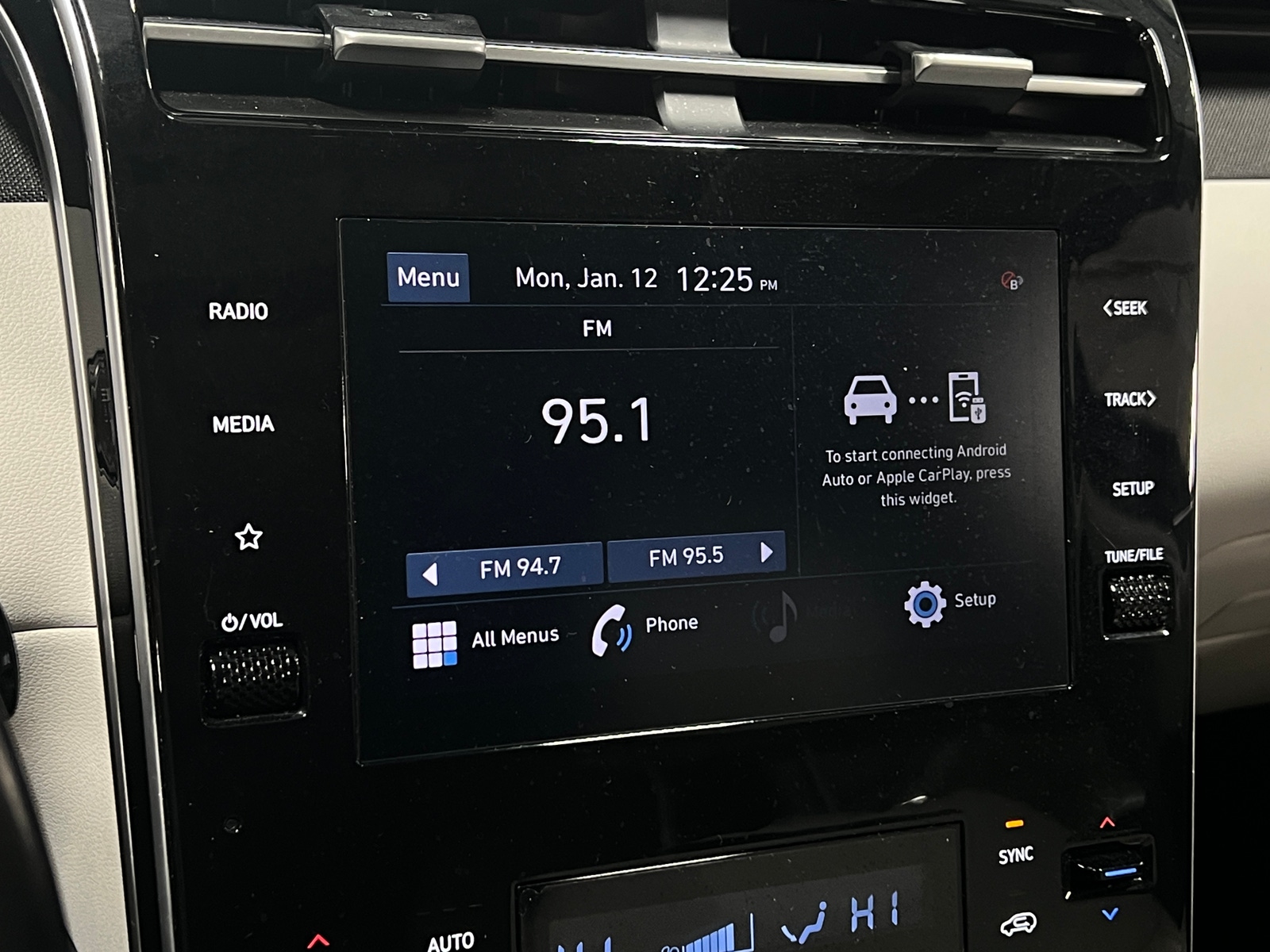 Thumbnail: 2023 Hyundai Tucson - 4