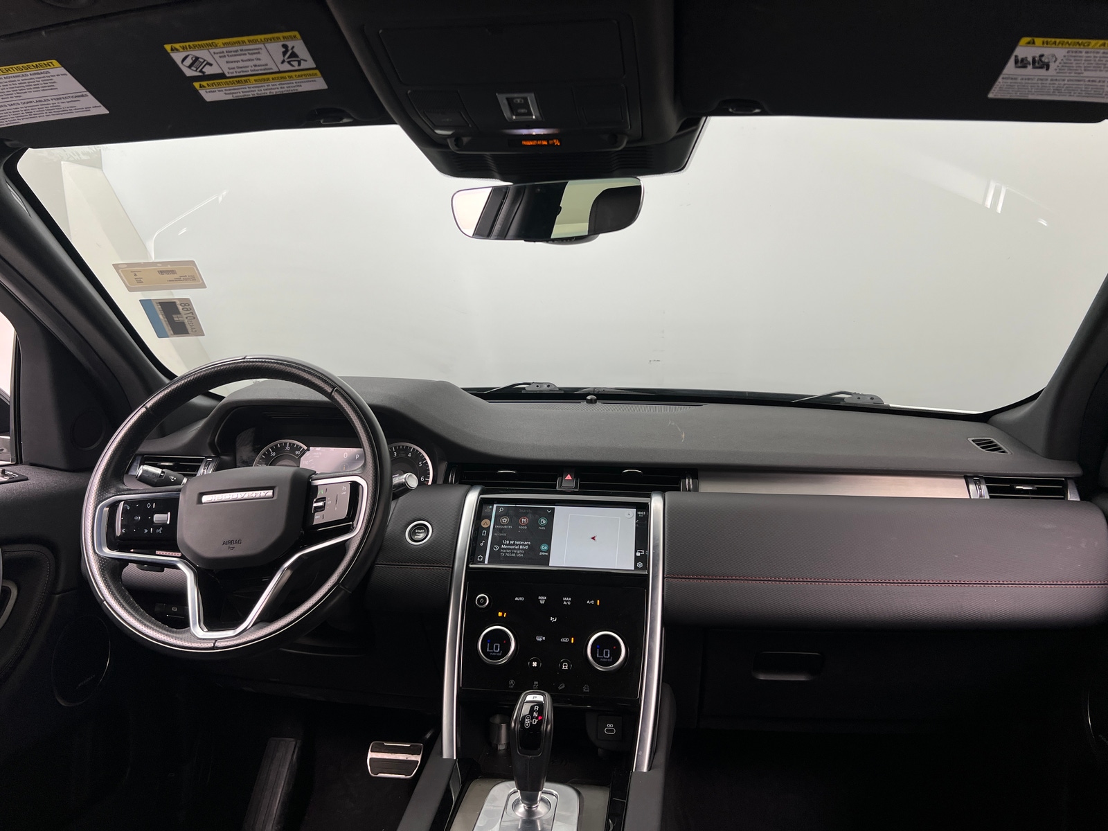 Thumbnail: 2022 Land Rover Discovery Sport - 2