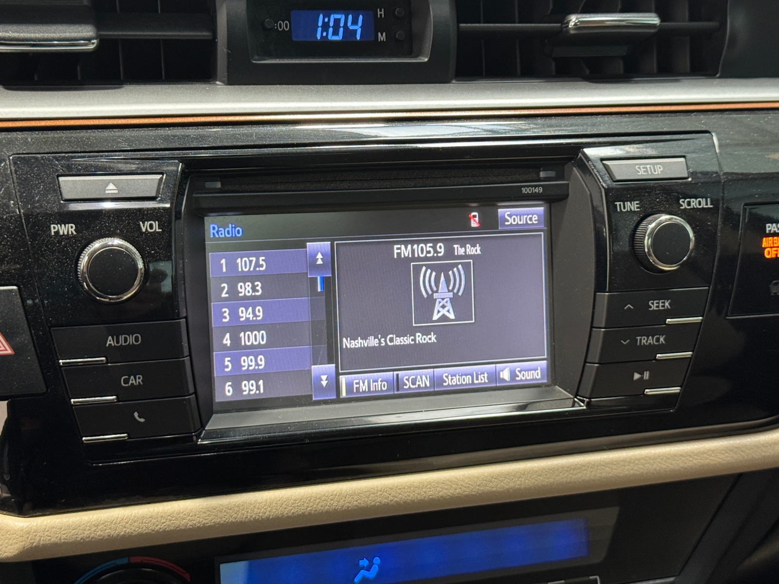 Thumbnail: 2015 Toyota Corolla - 4