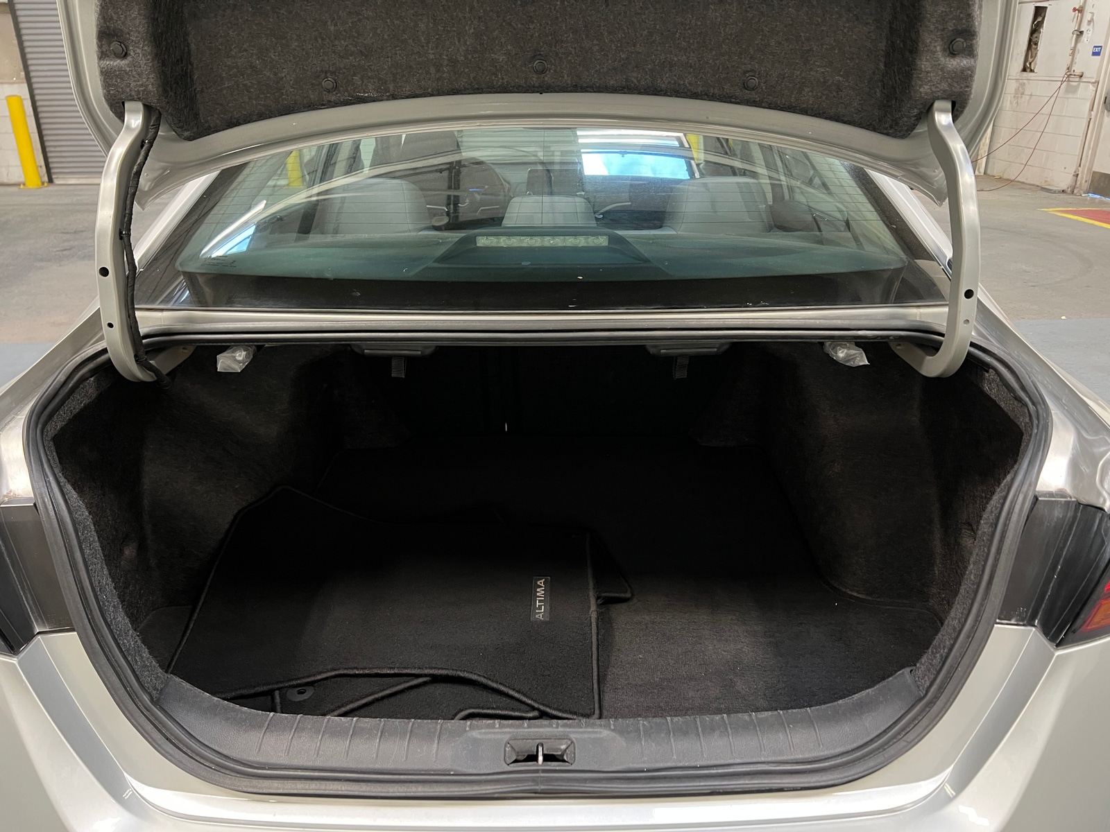 Thumbnail: 2023 Nissan Altima - 7