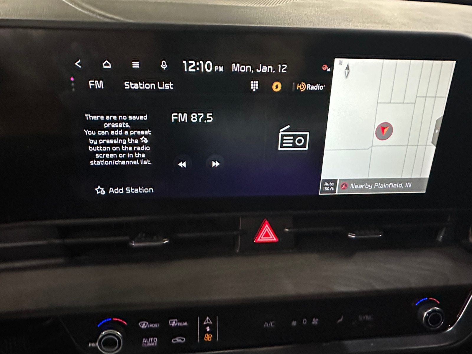 Thumbnail: 2023 Kia Sportage - 3