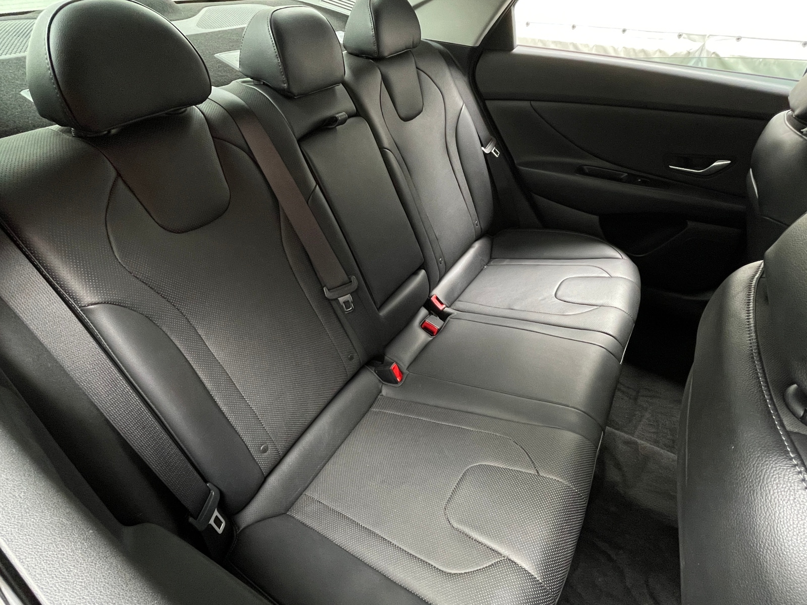 Thumbnail: 2022 Hyundai Elantra - 5