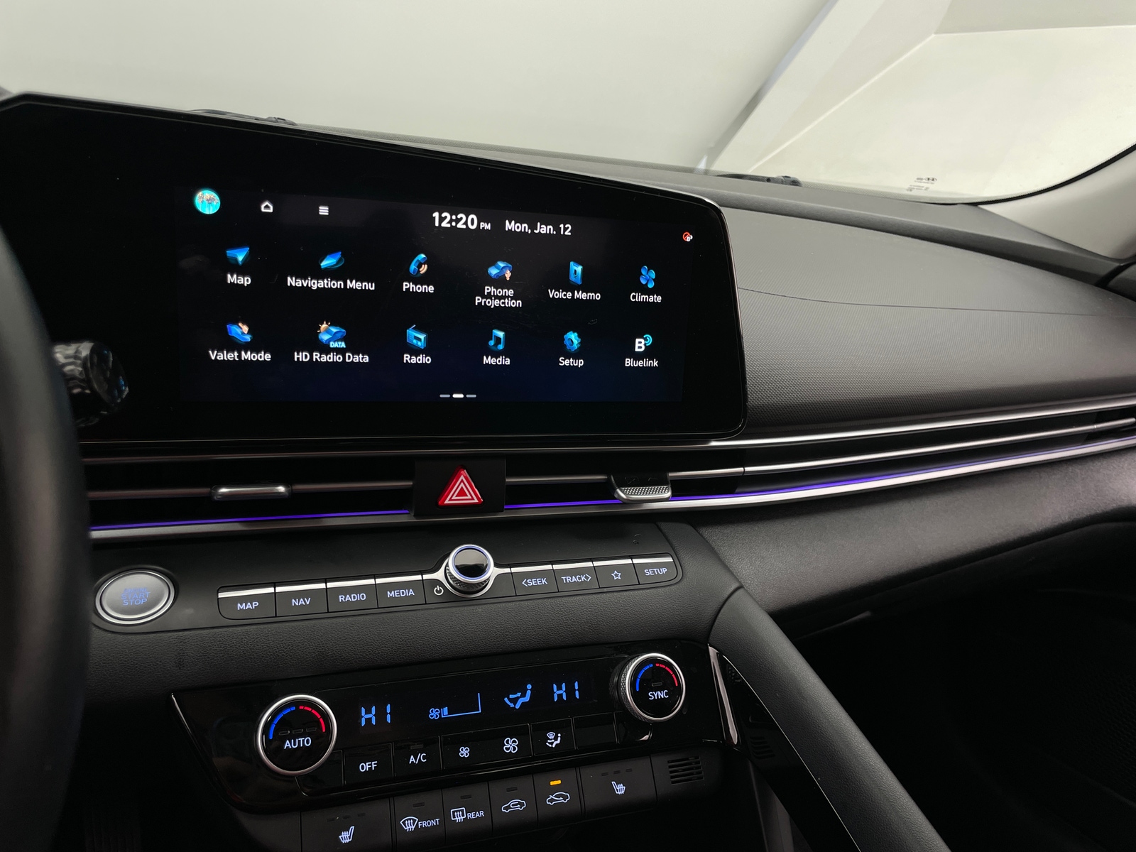 Thumbnail: 2022 Hyundai Elantra - 3