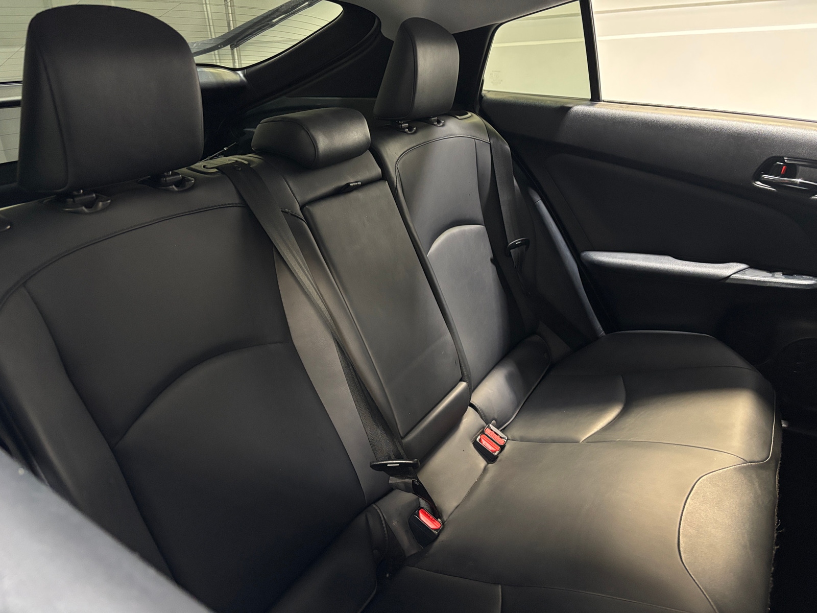 Thumbnail: 2022 Toyota Prius - 5