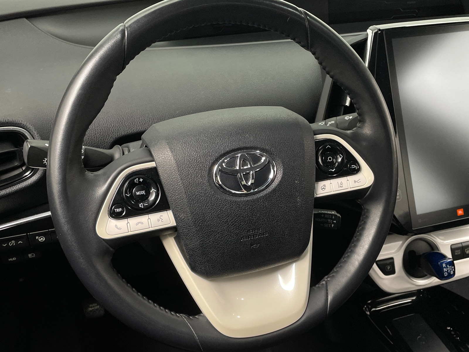 Thumbnail: 2017 Toyota Prius Prime - 4