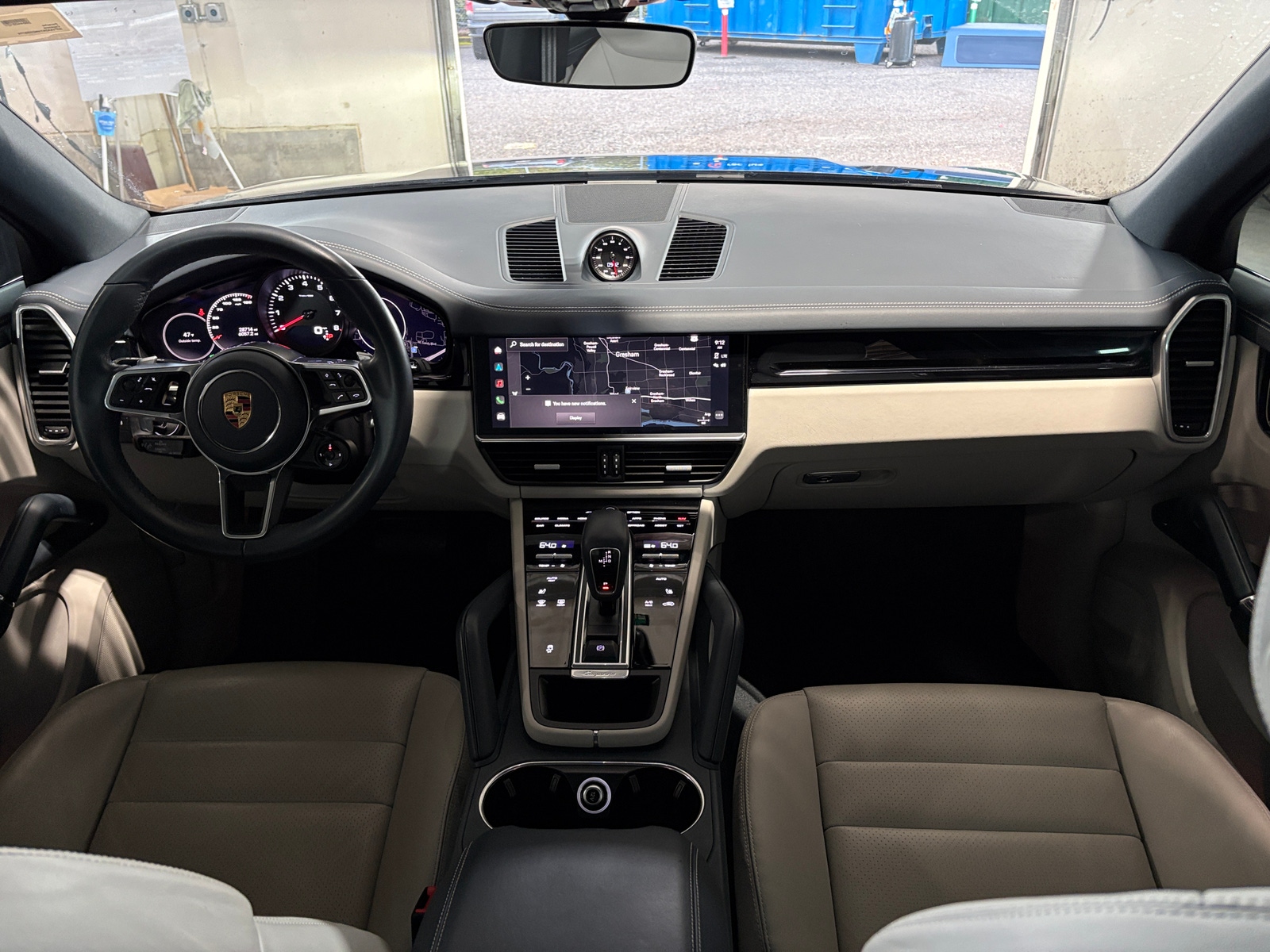 Thumbnail: 2022 Porsche Cayenne - 2