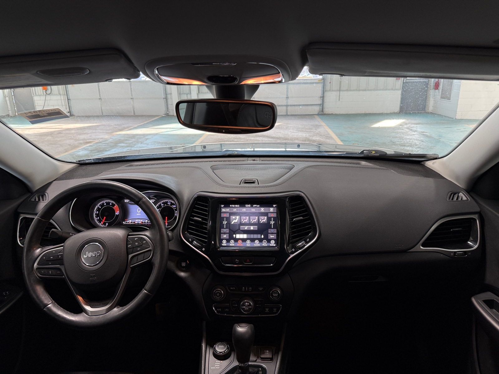 Thumbnail: 2019 Jeep Cherokee - 2