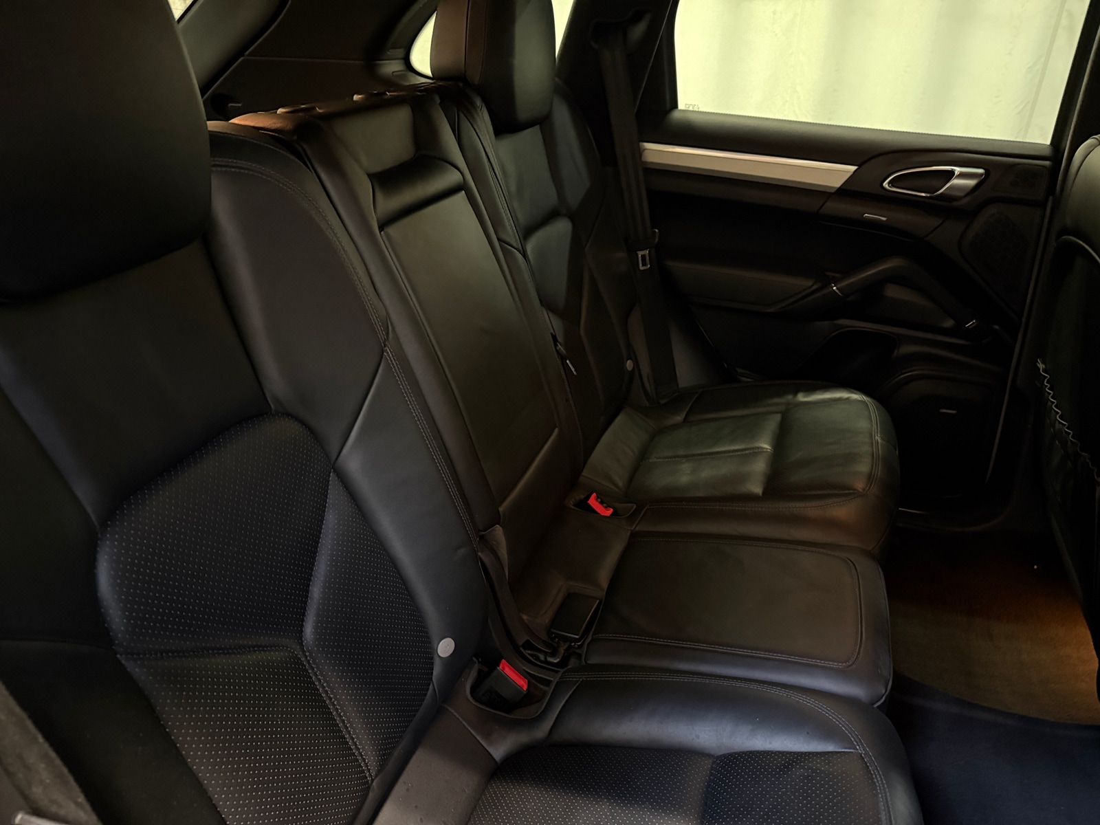 Thumbnail: 2012 Porsche Cayenne - 5