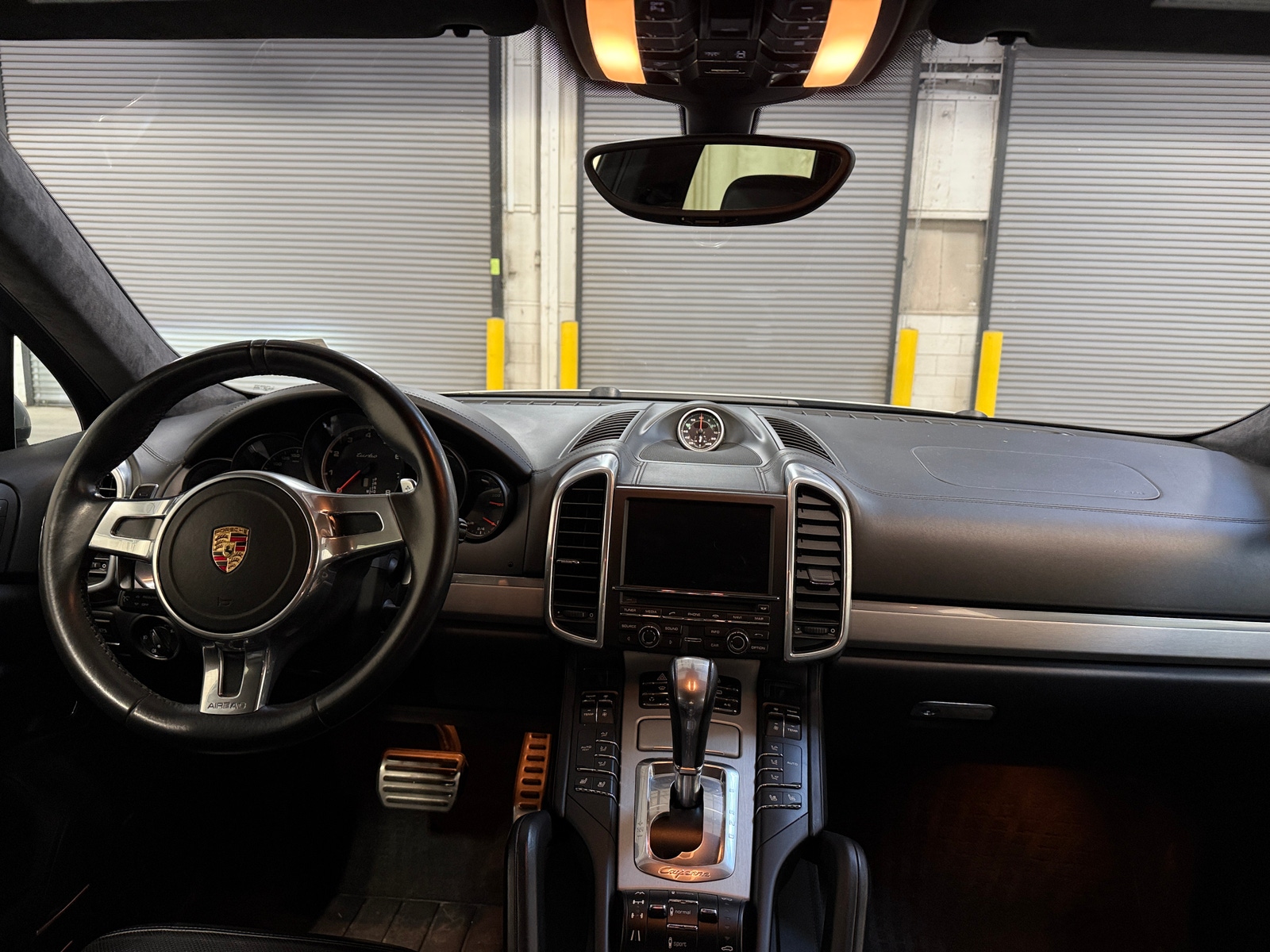 Thumbnail: 2012 Porsche Cayenne - 2