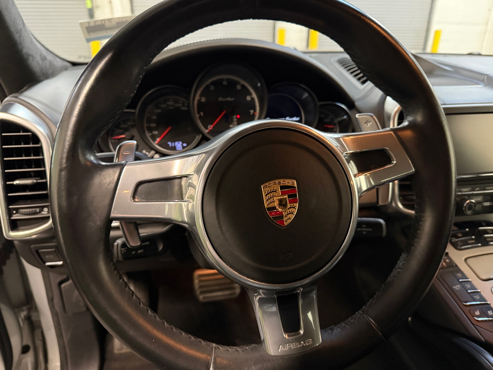 Thumbnail: 2012 Porsche Cayenne - 4