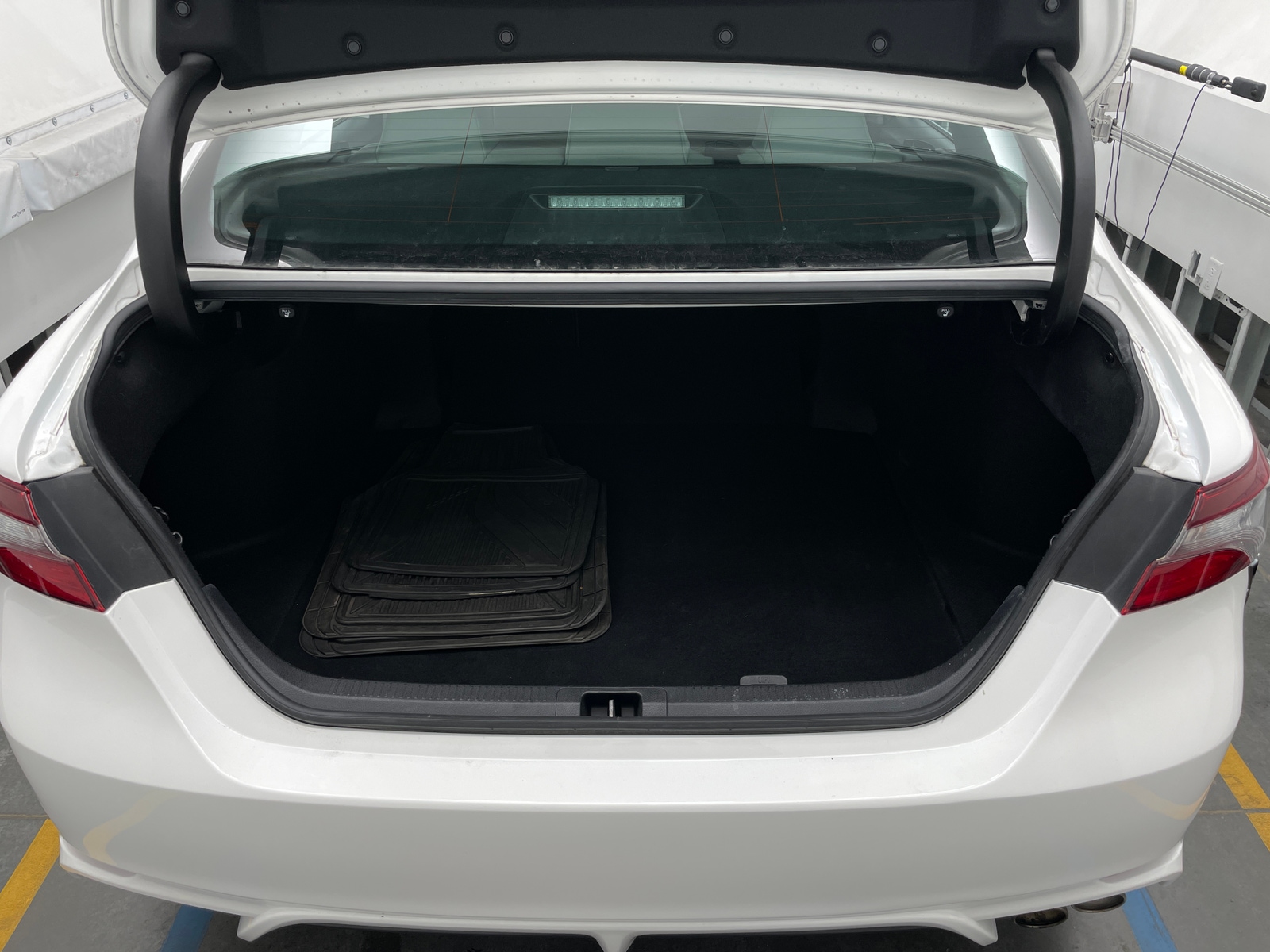 Thumbnail: 2022 Toyota Camry - 6